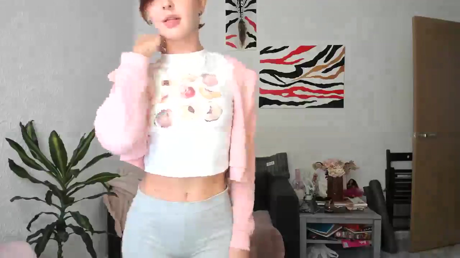 Gallery image thumbnail from AhahaGirl's myfreecams stream on, 11/10/2025, 11:00 image 20 of 20