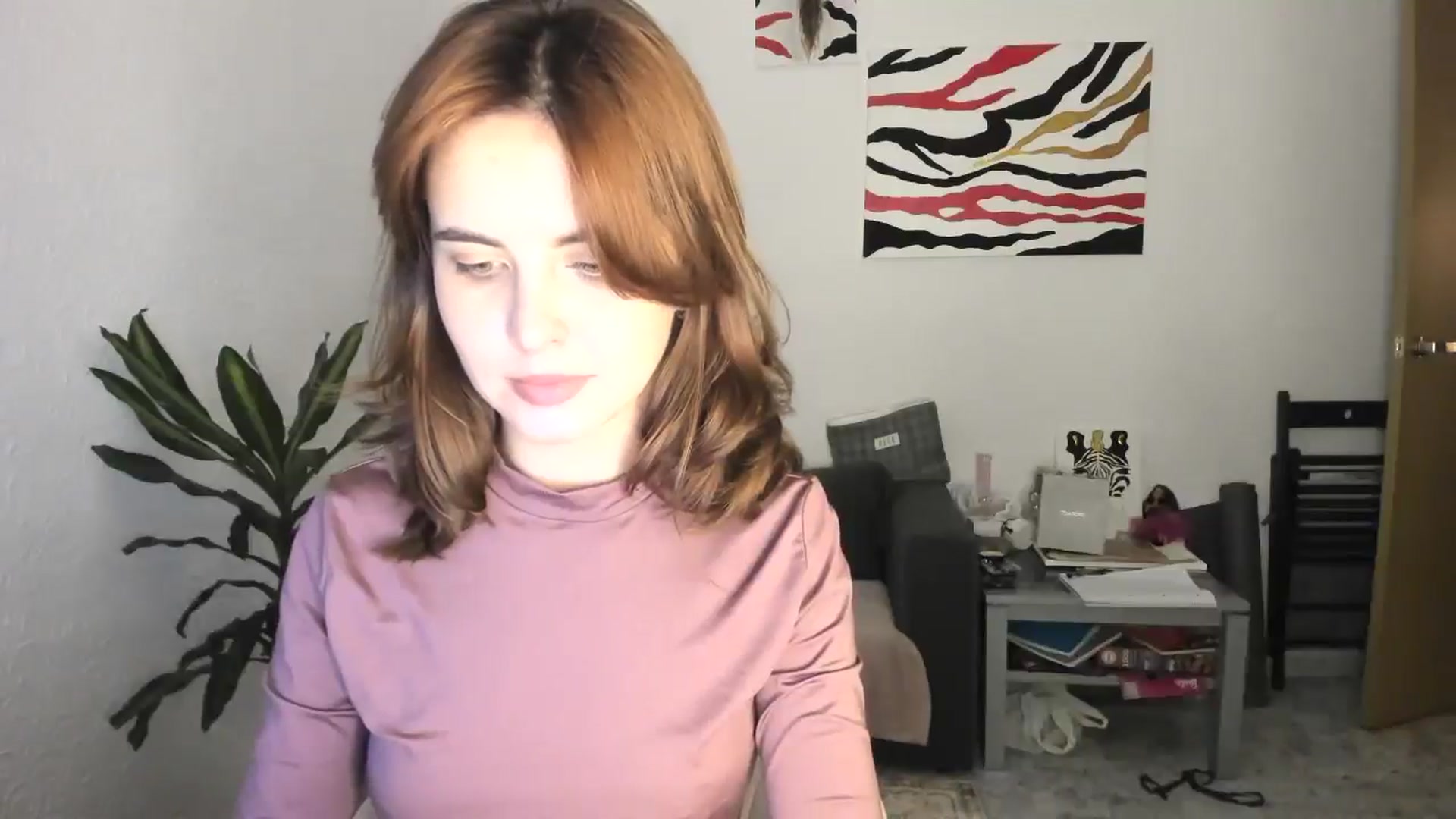 Gallery image thumbnail from AhahaGirl's myfreecams stream on, 11/12/2025, 17:55 image 2 of 20