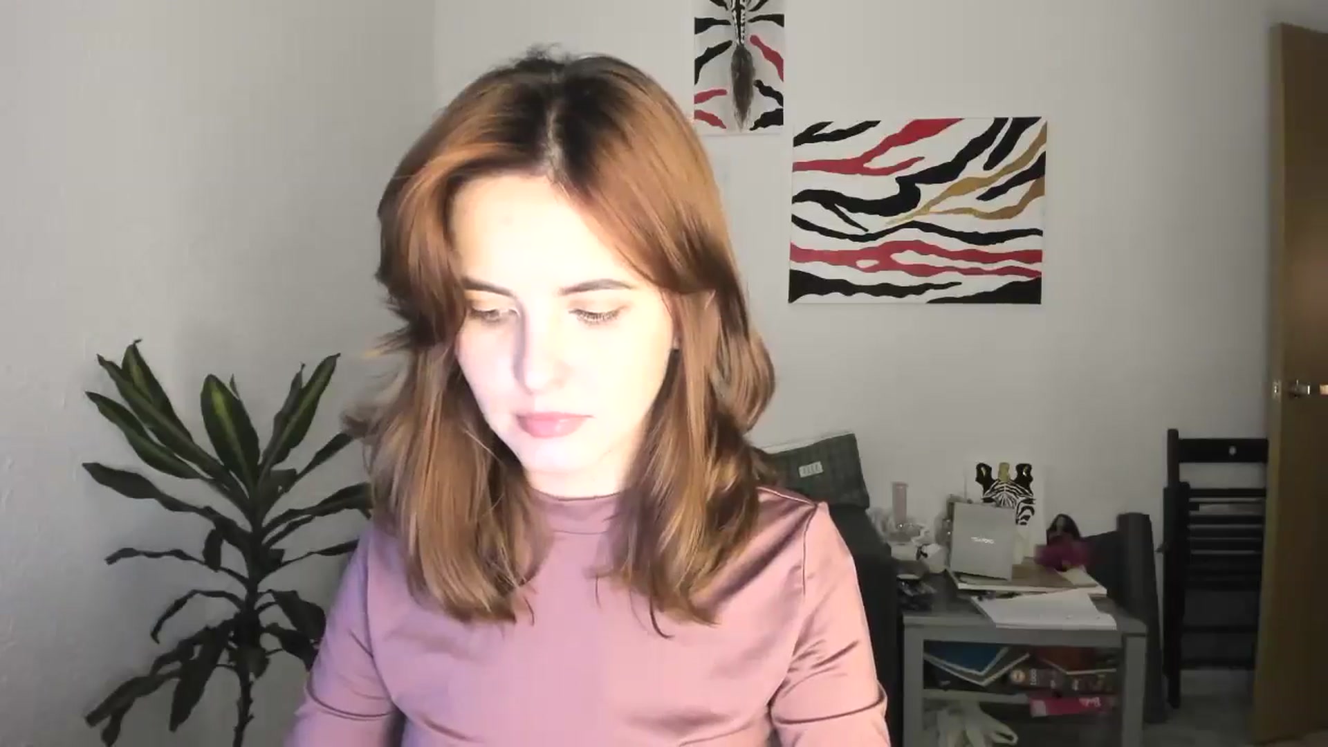 Gallery image thumbnail from AhahaGirl's myfreecams stream on, 11/12/2025, 17:55 image 9 of 20