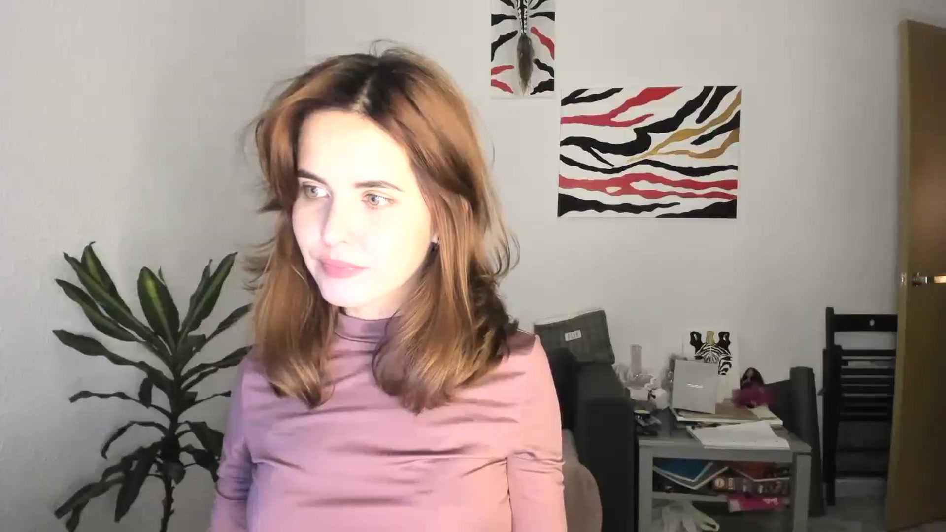 Gallery image thumbnail from AhahaGirl's myfreecams stream on, 11/12/2025, 17:55 image 15 of 20