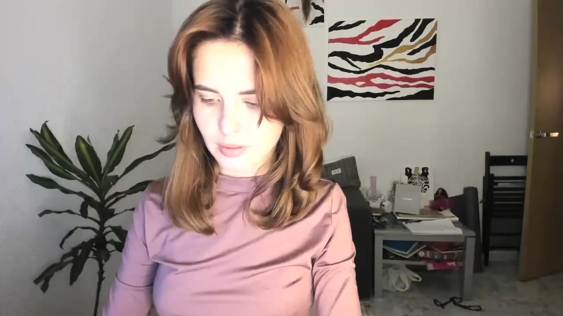 Gallery image thumbnail from AhahaGirl's myfreecams stream on, 11/12/2025, 17:55 image 18 of 20