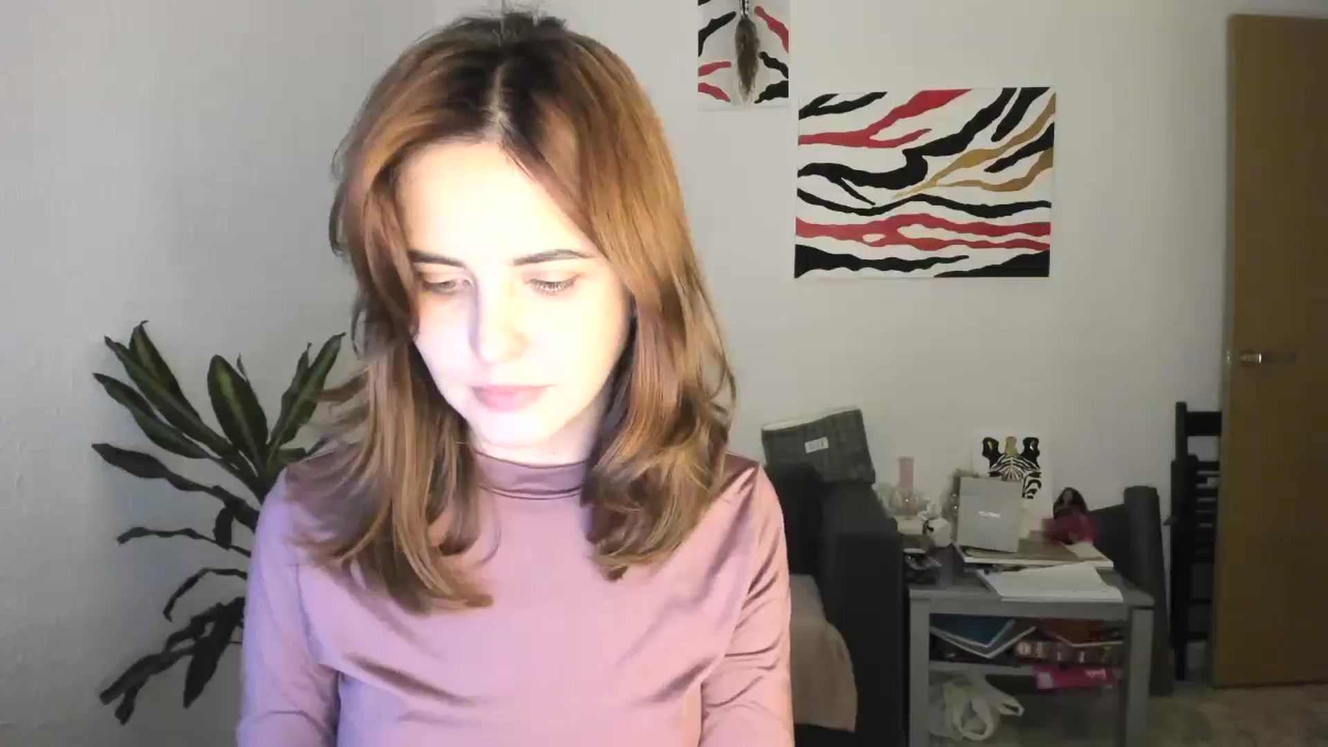 Gallery image thumbnail from AhahaGirl's myfreecams stream on, 11/12/2025, 20:04 image 17 of 20