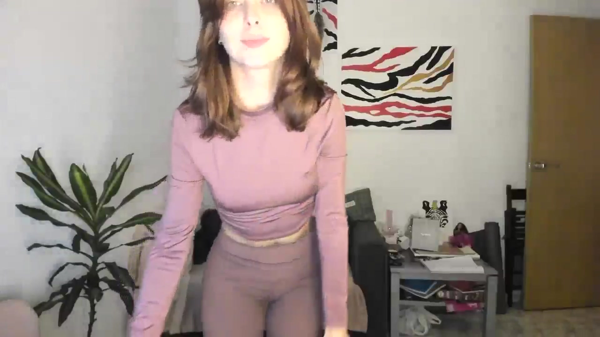 Gallery image thumbnail from AhahaGirl's myfreecams stream on, 11/12/2025, 20:04 image 2 of 20