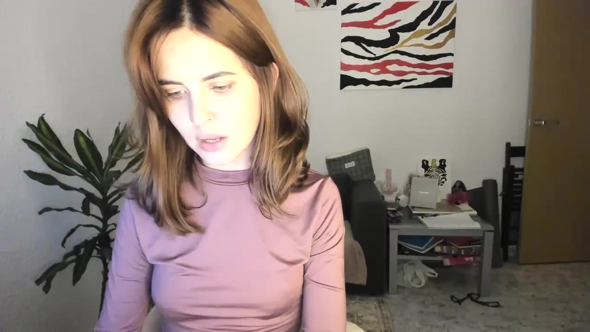Gallery image thumbnail from AhahaGirl's myfreecams stream on, 11/12/2025, 20:04 image 6 of 20