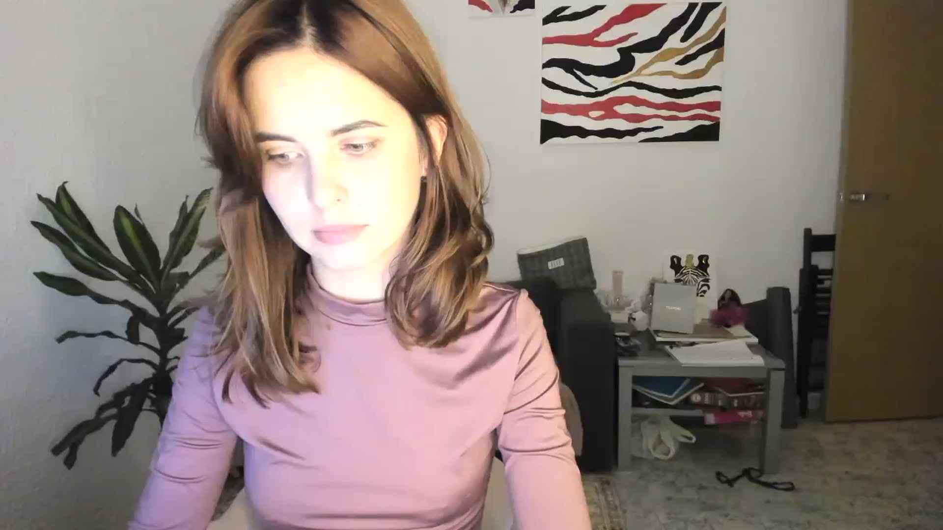 Gallery image thumbnail from AhahaGirl's myfreecams stream on, 11/12/2025, 20:04 image 9 of 20
