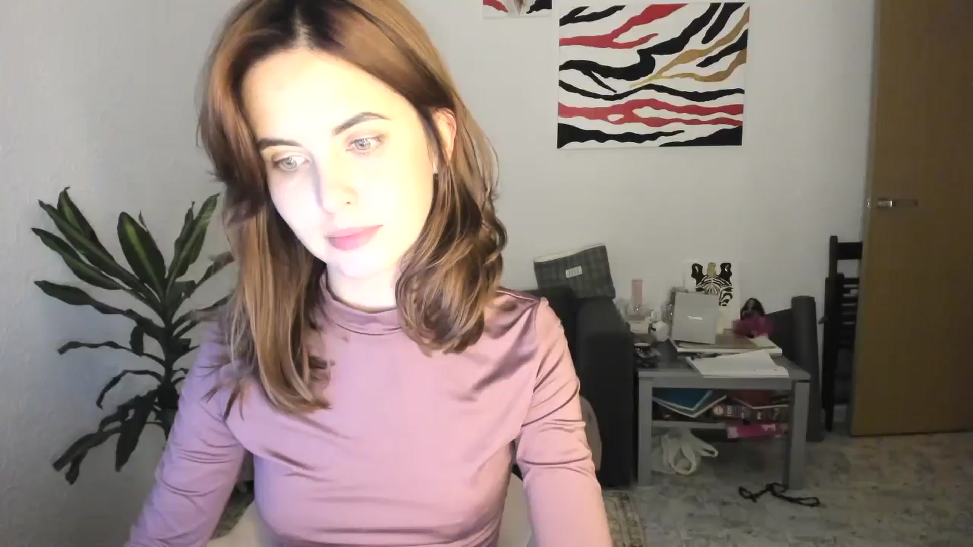 Gallery image thumbnail from AhahaGirl's myfreecams stream on, 11/12/2025, 20:04 image 8 of 20