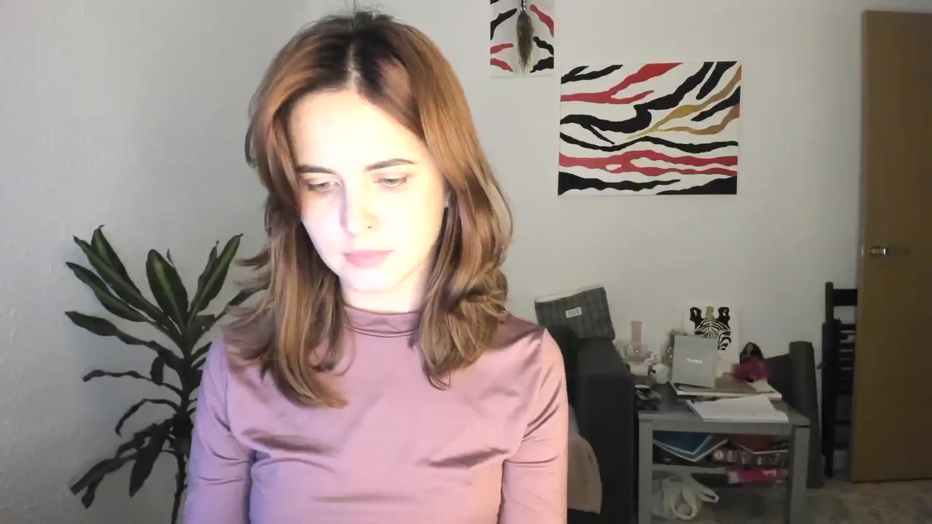 Gallery image thumbnail from AhahaGirl's myfreecams stream on, 11/12/2025, 20:04 image 13 of 20