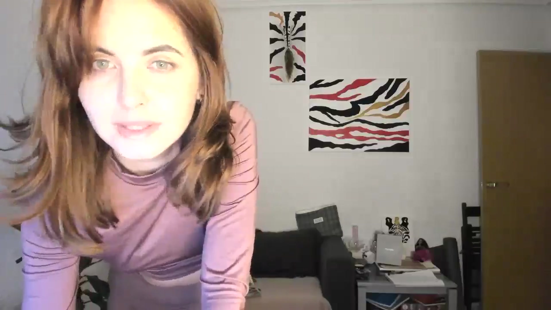 Gallery image thumbnail from AhahaGirl's myfreecams stream on, 11/12/2025, 20:04 image 18 of 20