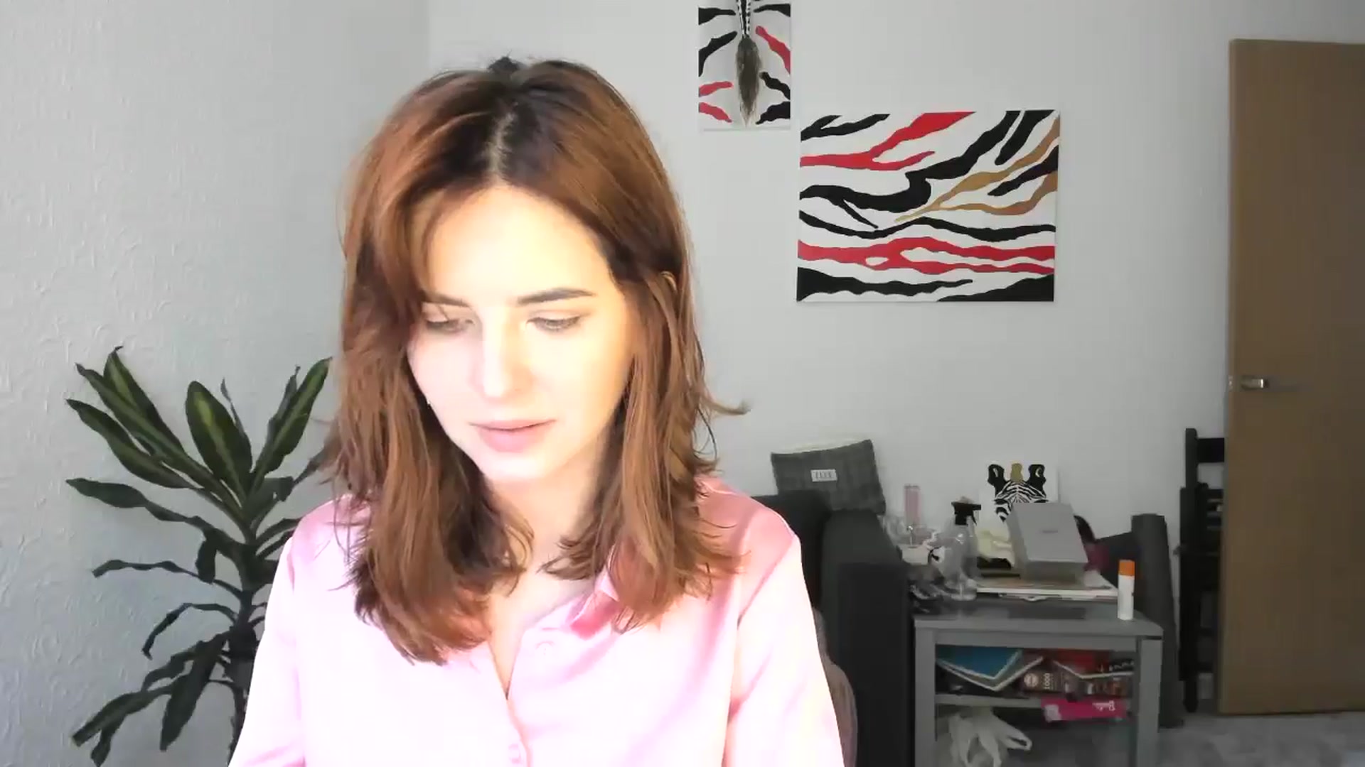 Gallery image thumbnail from AhahaGirl's myfreecams stream on, 11/14/2025, 14:16 image 14 of 20