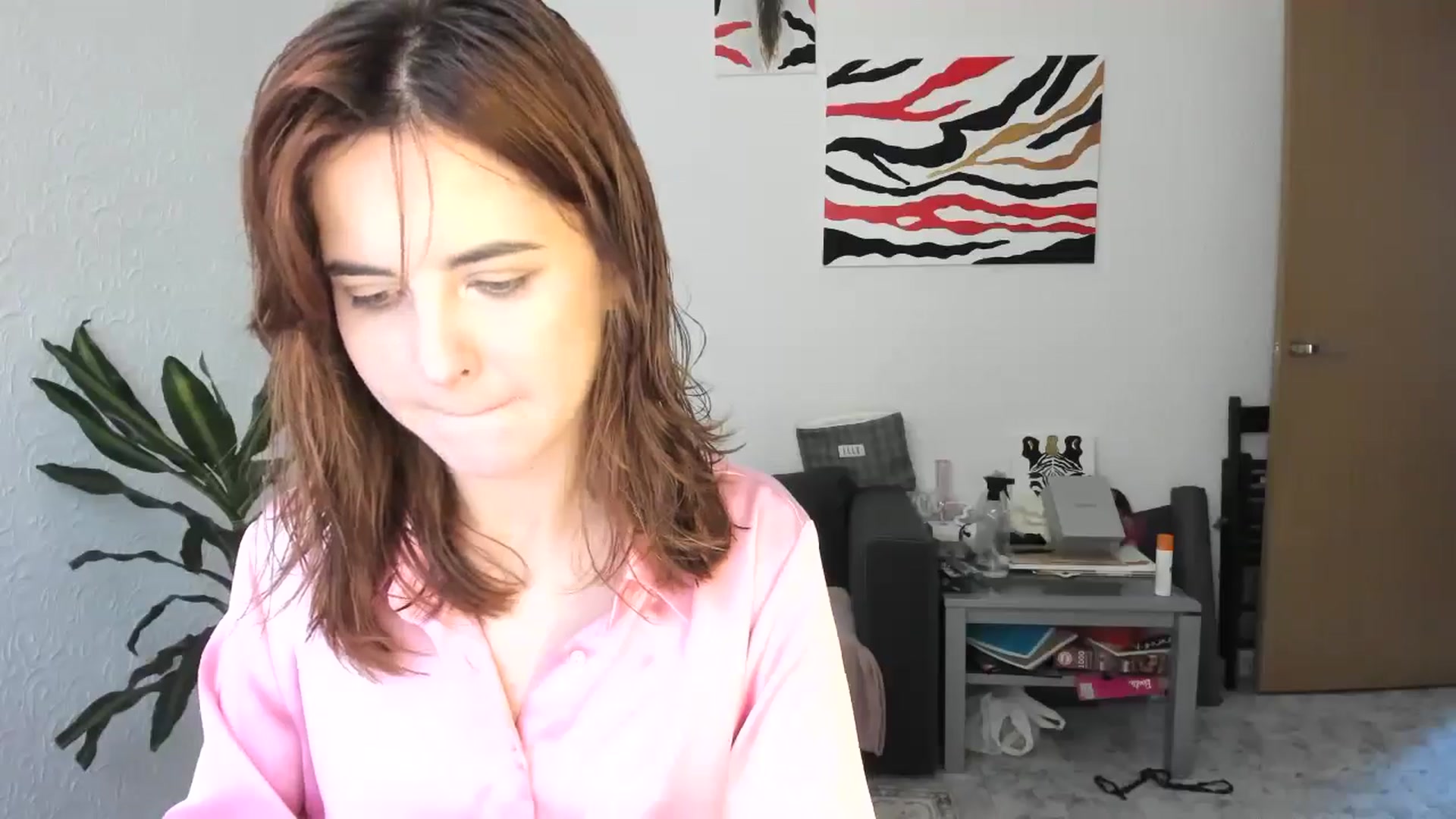 Gallery image thumbnail from AhahaGirl's myfreecams stream on, 11/14/2025, 14:16 image 3 of 20