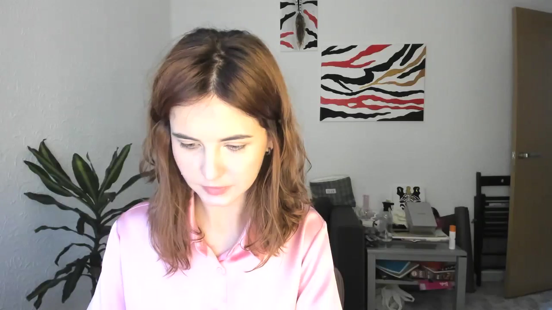Gallery image thumbnail from AhahaGirl's myfreecams stream on, 11/14/2025, 15:47 image 6 of 20