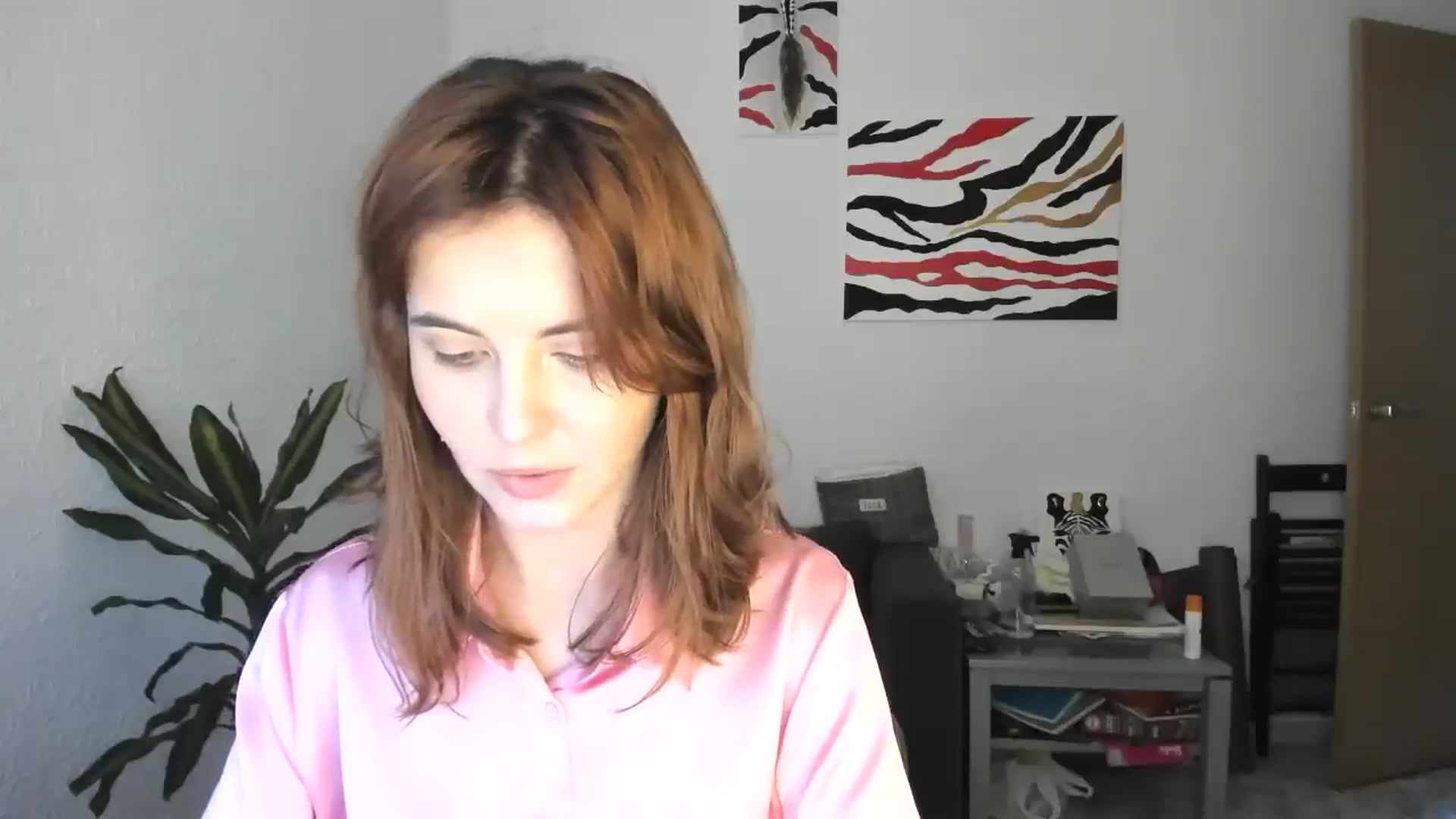 Gallery image thumbnail from AhahaGirl's myfreecams stream on, 11/14/2025, 15:47 image 17 of 20