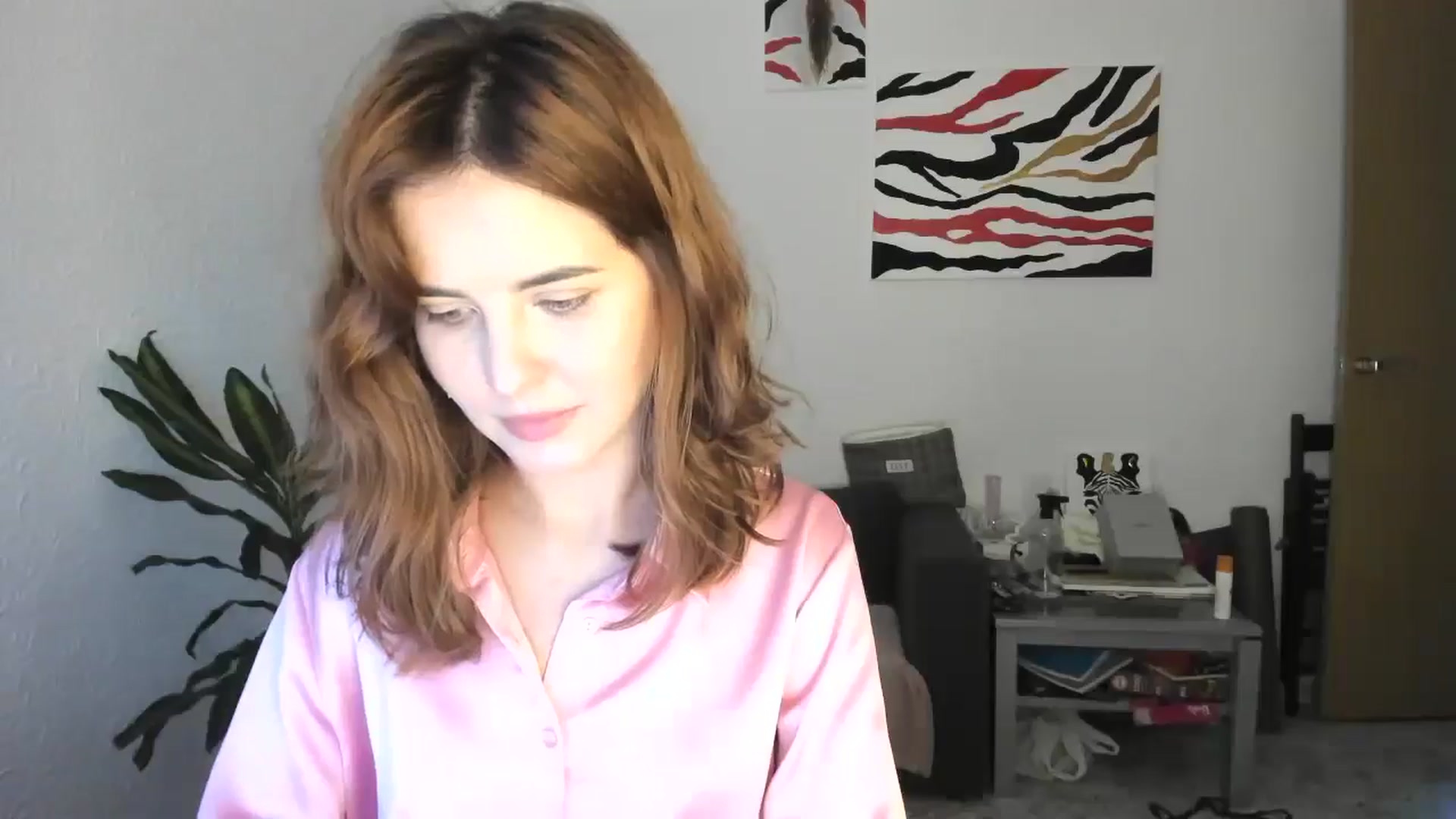 Gallery image thumbnail from AhahaGirl's myfreecams stream on, 11/14/2025, 16:34 image 5 of 20