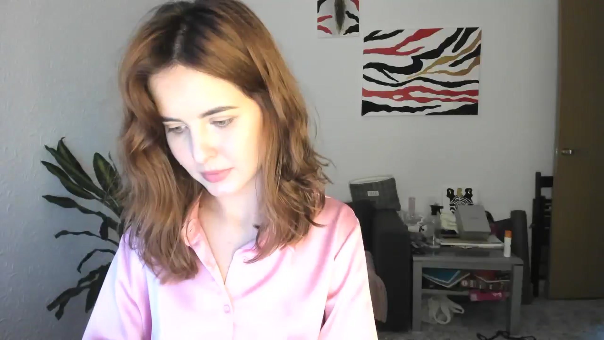 Gallery image thumbnail from AhahaGirl's myfreecams stream on, 11/14/2025, 16:34 image 4 of 20