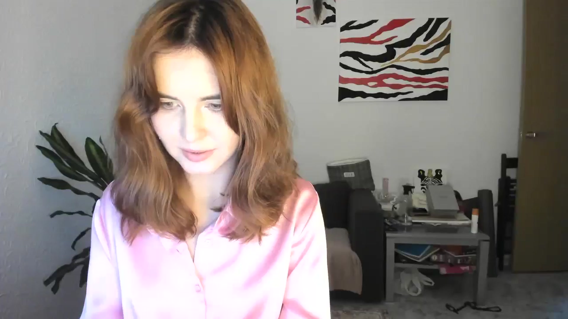 Gallery image thumbnail from AhahaGirl's myfreecams stream on, 11/14/2025, 16:34 image 16 of 20