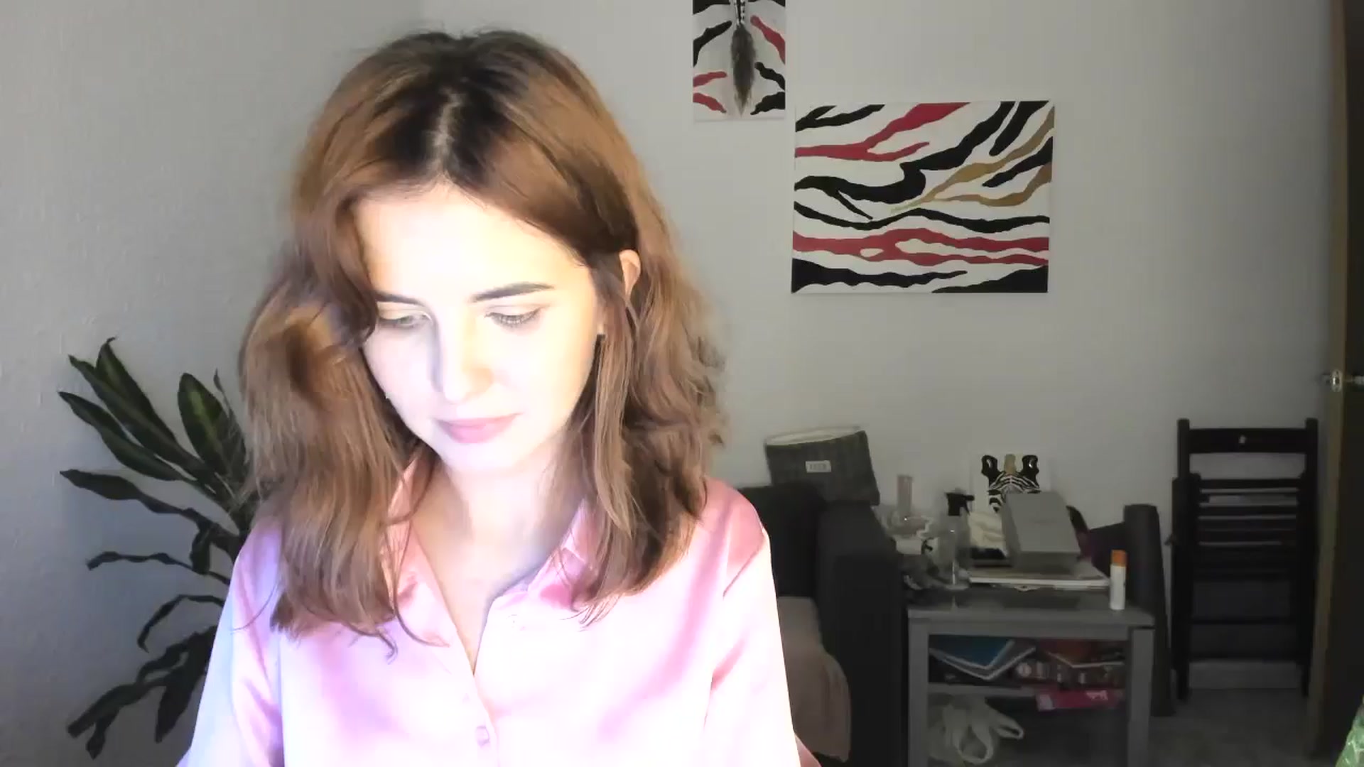 Gallery image thumbnail from AhahaGirl's myfreecams stream on, 11/14/2025, 18:07 image 16 of 20