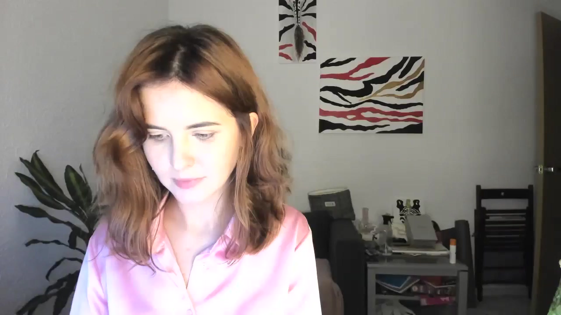Gallery image thumbnail from AhahaGirl's myfreecams stream on, 11/14/2025, 18:07 image 15 of 20