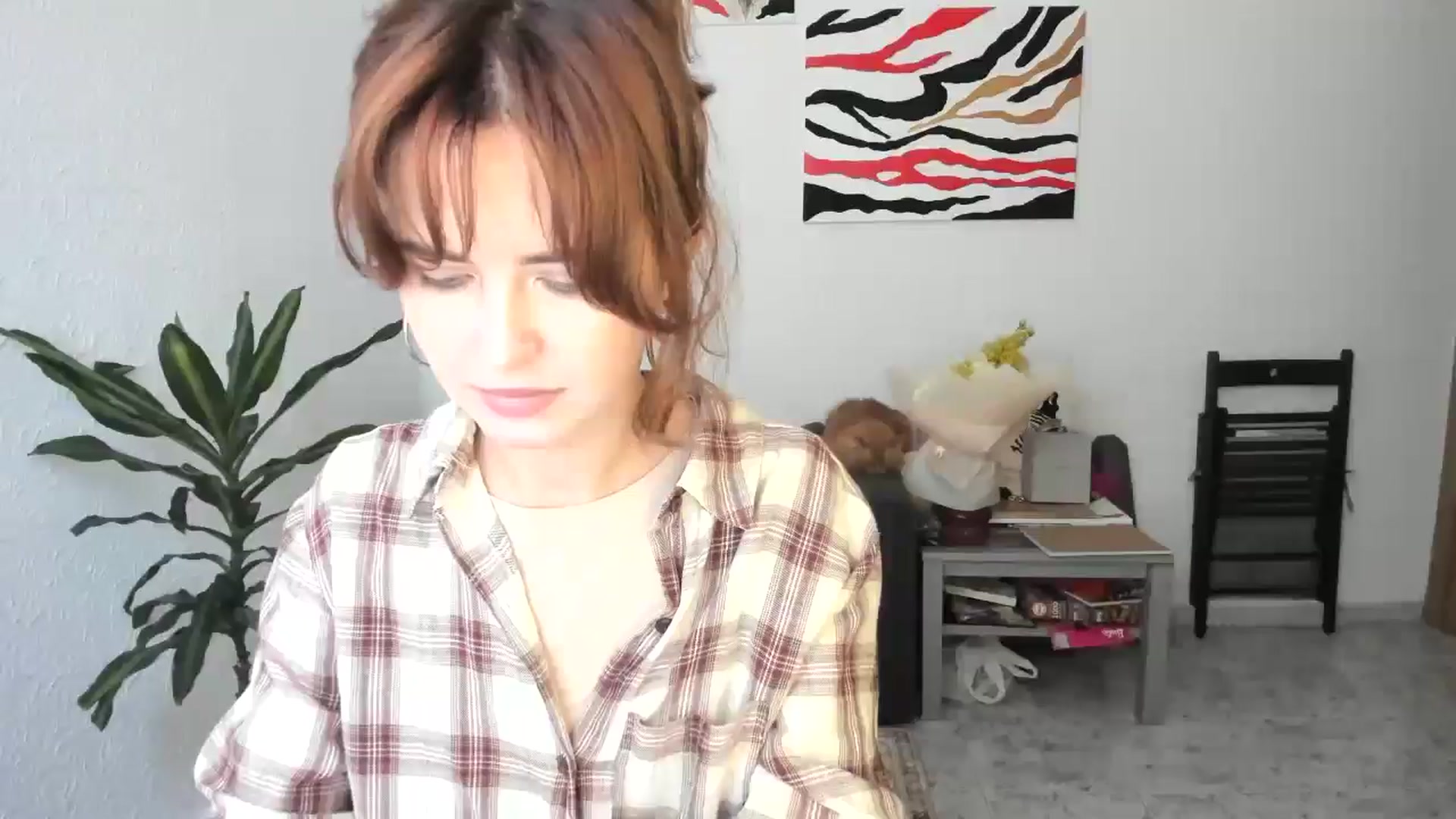 Gallery image thumbnail from AhahaGirl's myfreecams stream on, 11/17/2025, 14:16 image 1 of 20