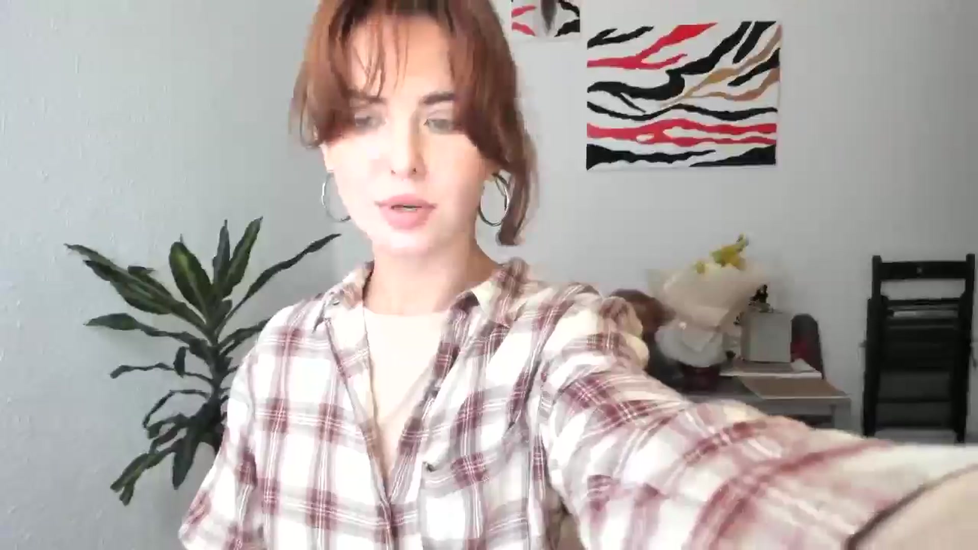 Gallery image thumbnail from AhahaGirl's myfreecams stream on, 11/17/2025, 14:16 image 3 of 20