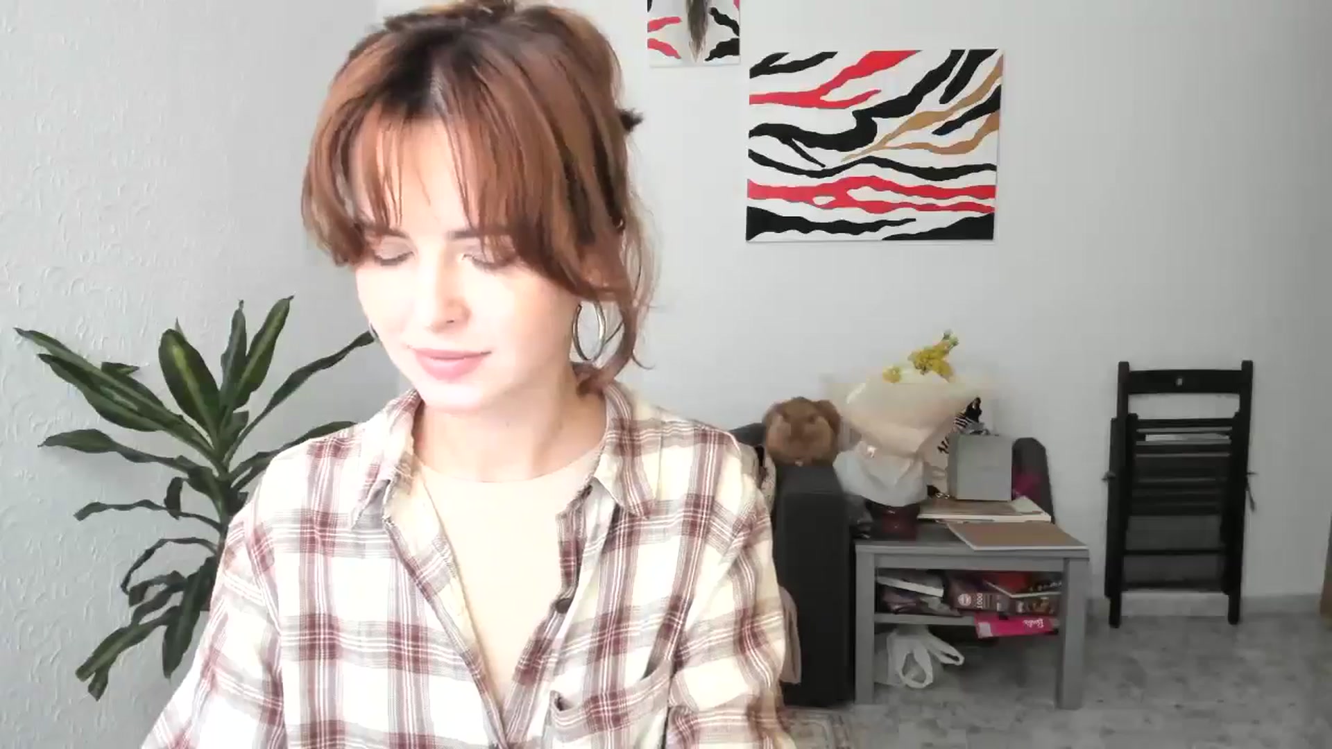 Gallery image thumbnail from AhahaGirl's myfreecams stream on, 11/17/2025, 14:16 image 9 of 20