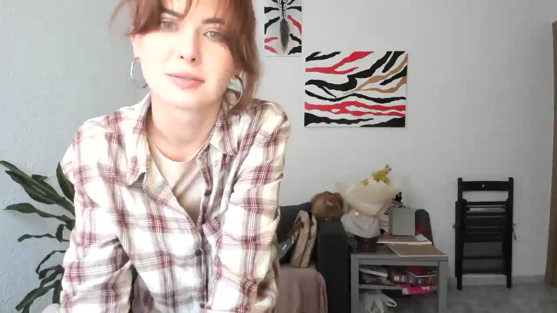 Gallery image thumbnail from AhahaGirl's myfreecams stream on, 11/17/2025, 14:16 image 11 of 20