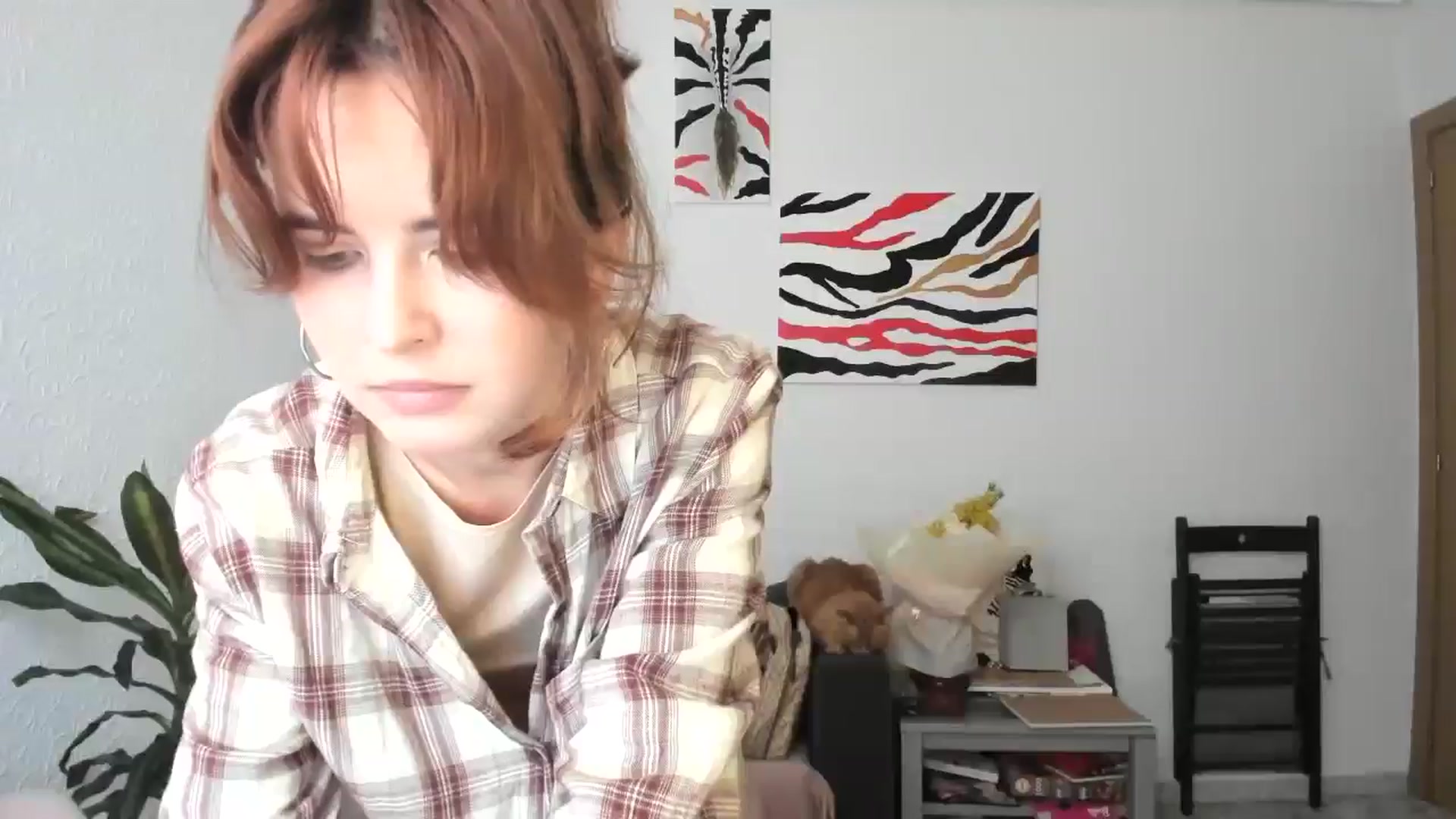 Gallery image thumbnail from AhahaGirl's myfreecams stream on, 11/17/2025, 14:16 image 16 of 20