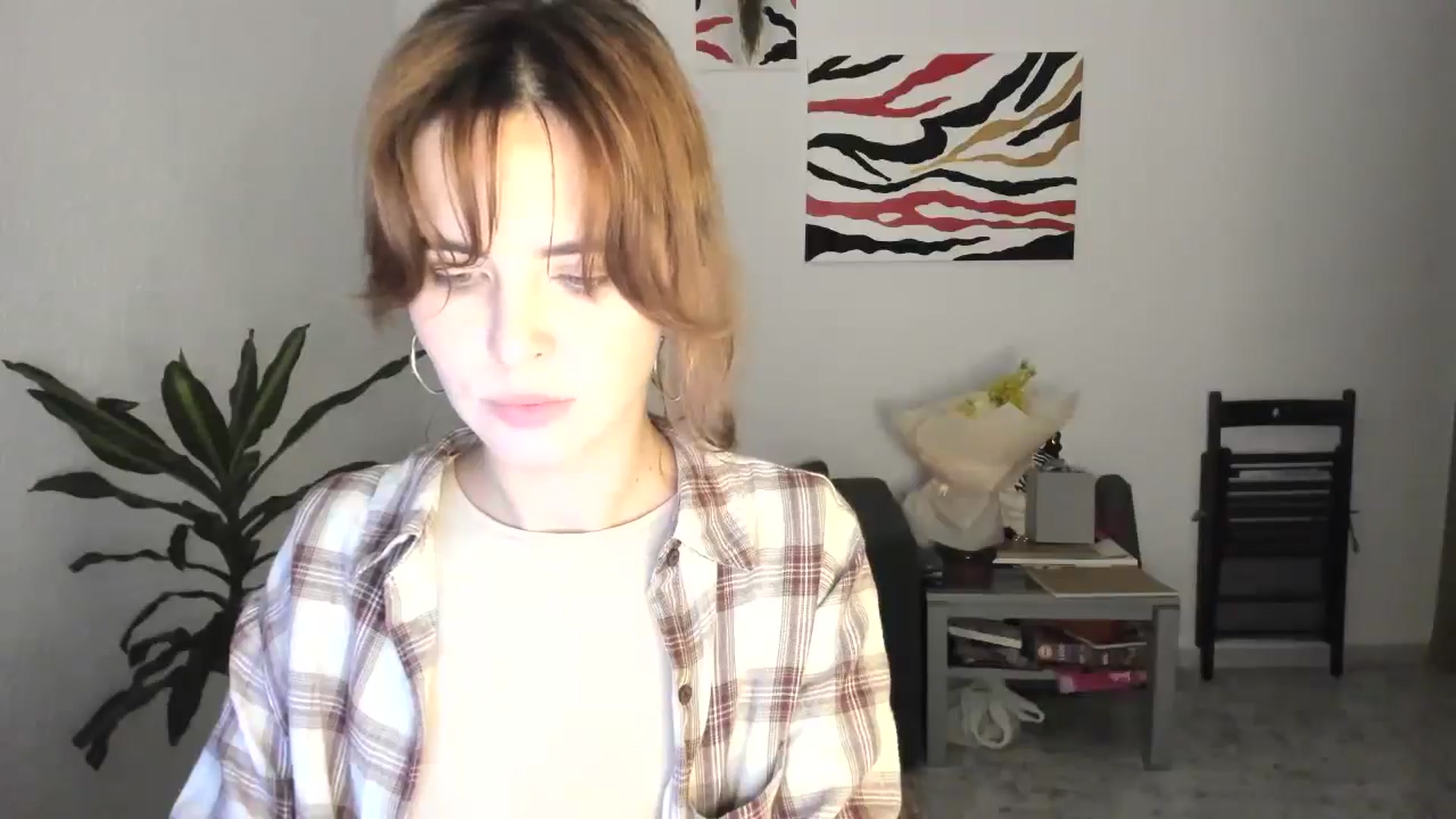 Gallery image thumbnail from AhahaGirl's myfreecams stream on, 11/17/2025, 17:03 image 11 of 20