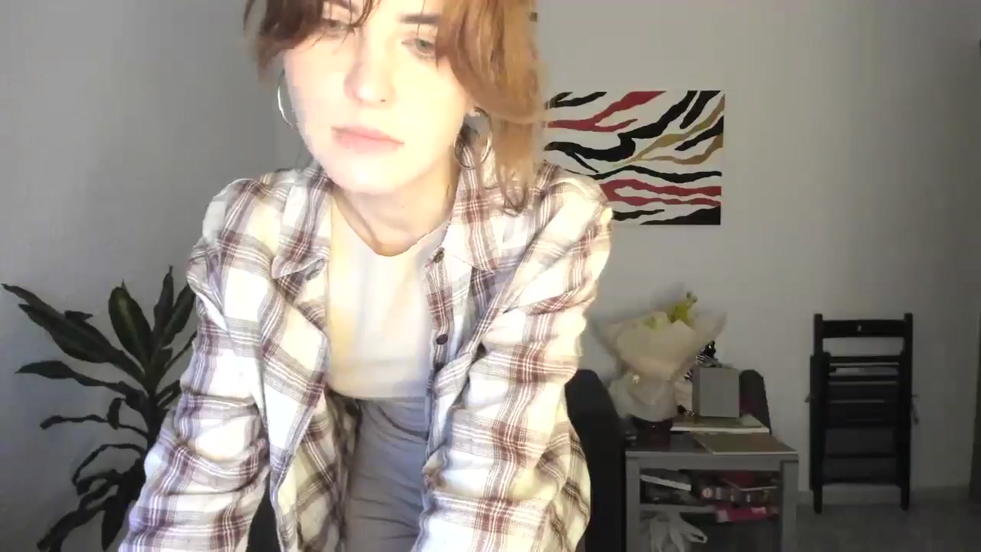 Gallery image thumbnail from AhahaGirl's myfreecams stream on, 11/17/2025, 17:03 image 16 of 20