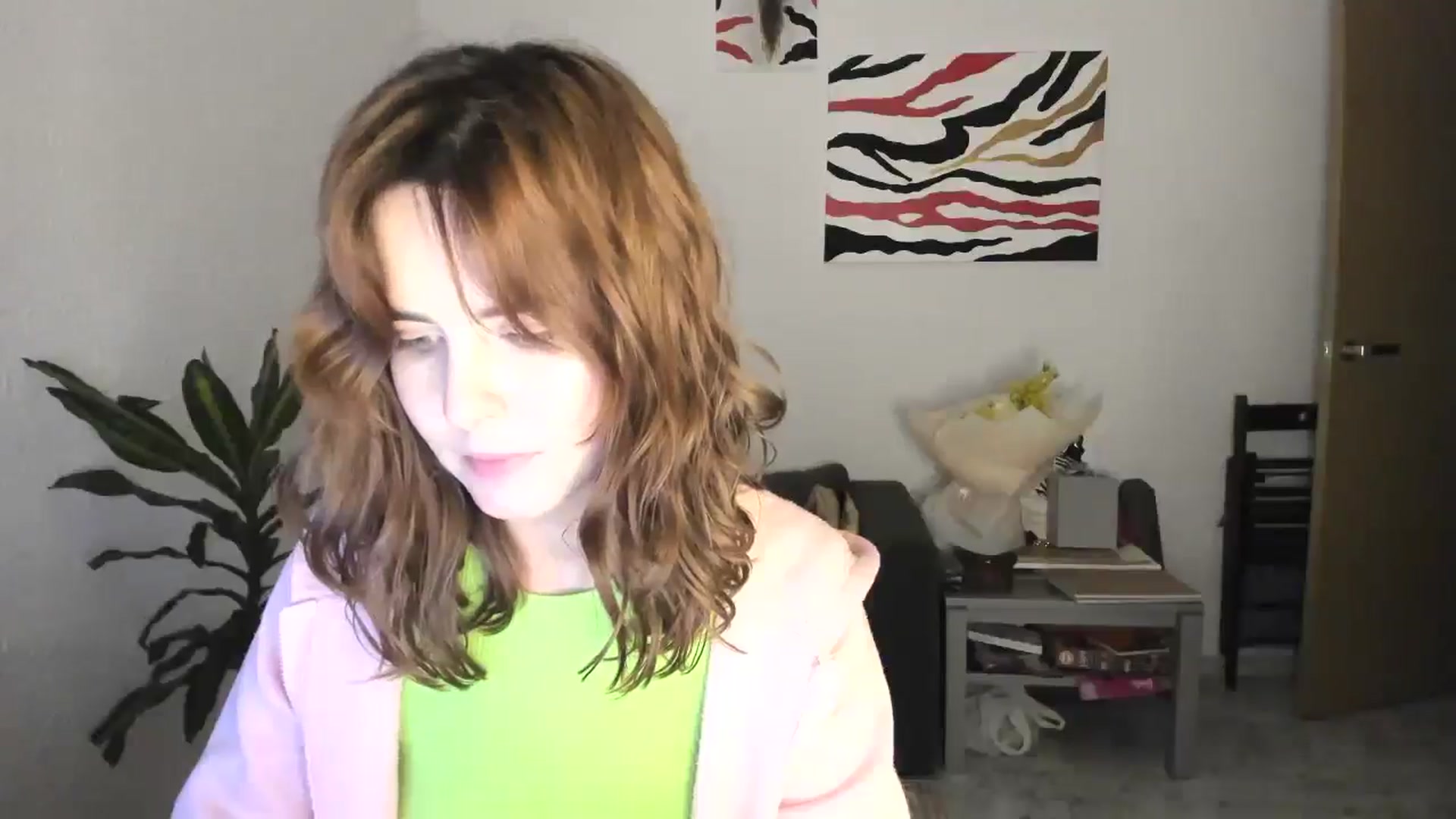 Gallery image thumbnail from AhahaGirl's myfreecams stream on, 11/18/2025, 18:44 image 19 of 20