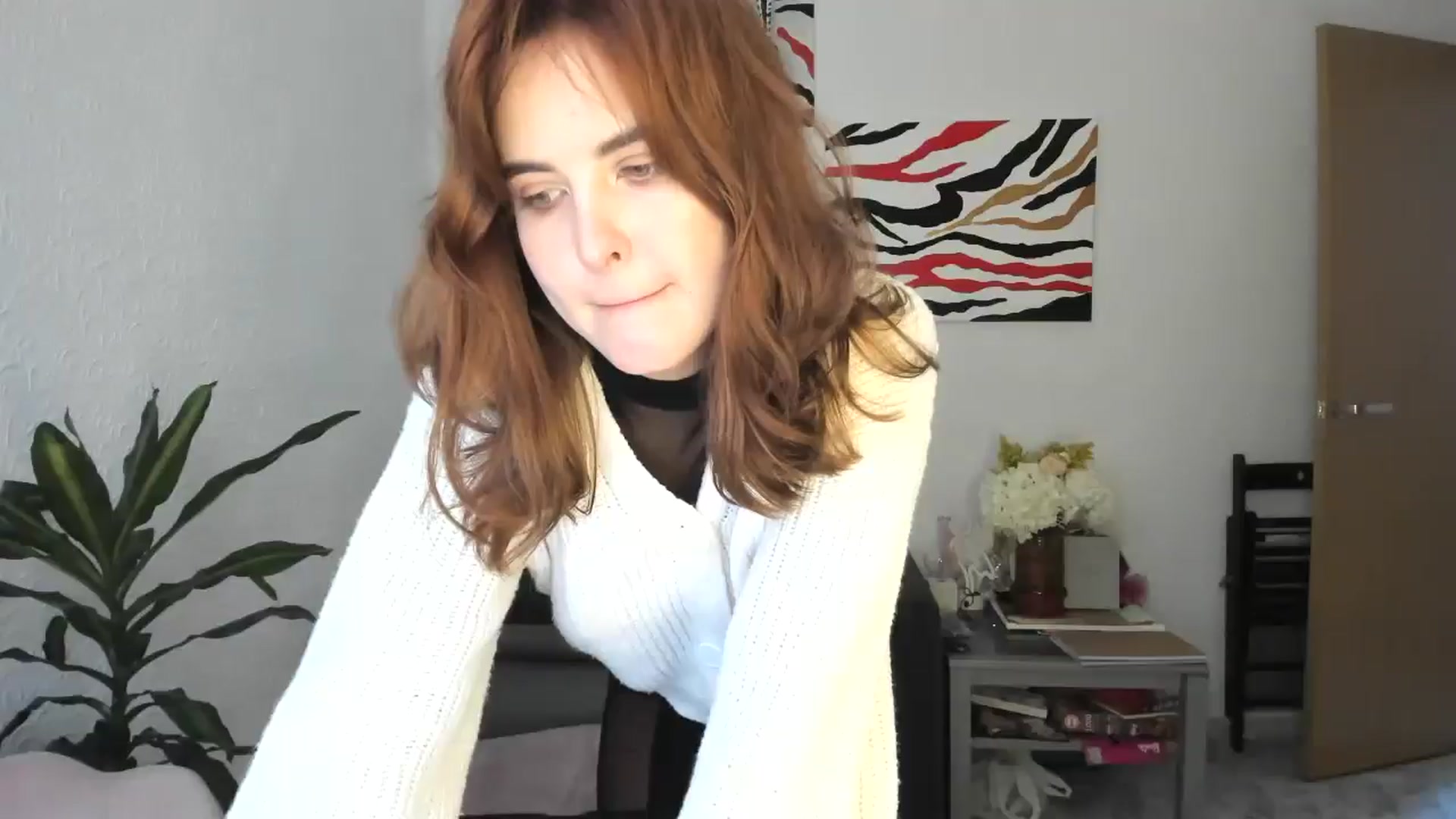 Gallery image thumbnail from AhahaGirl's myfreecams stream on, 11/19/2025, 14:48 image 6 of 20