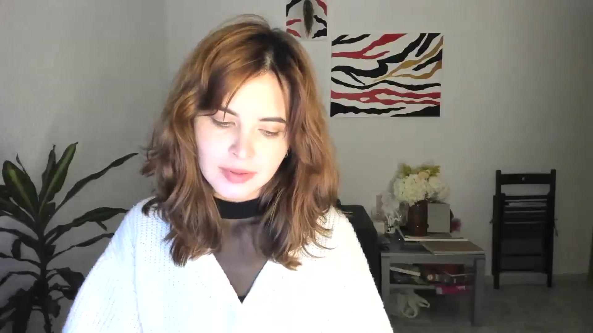 Gallery image thumbnail from AhahaGirl's myfreecams stream on, 11/19/2025, 17:08 image 5 of 20
