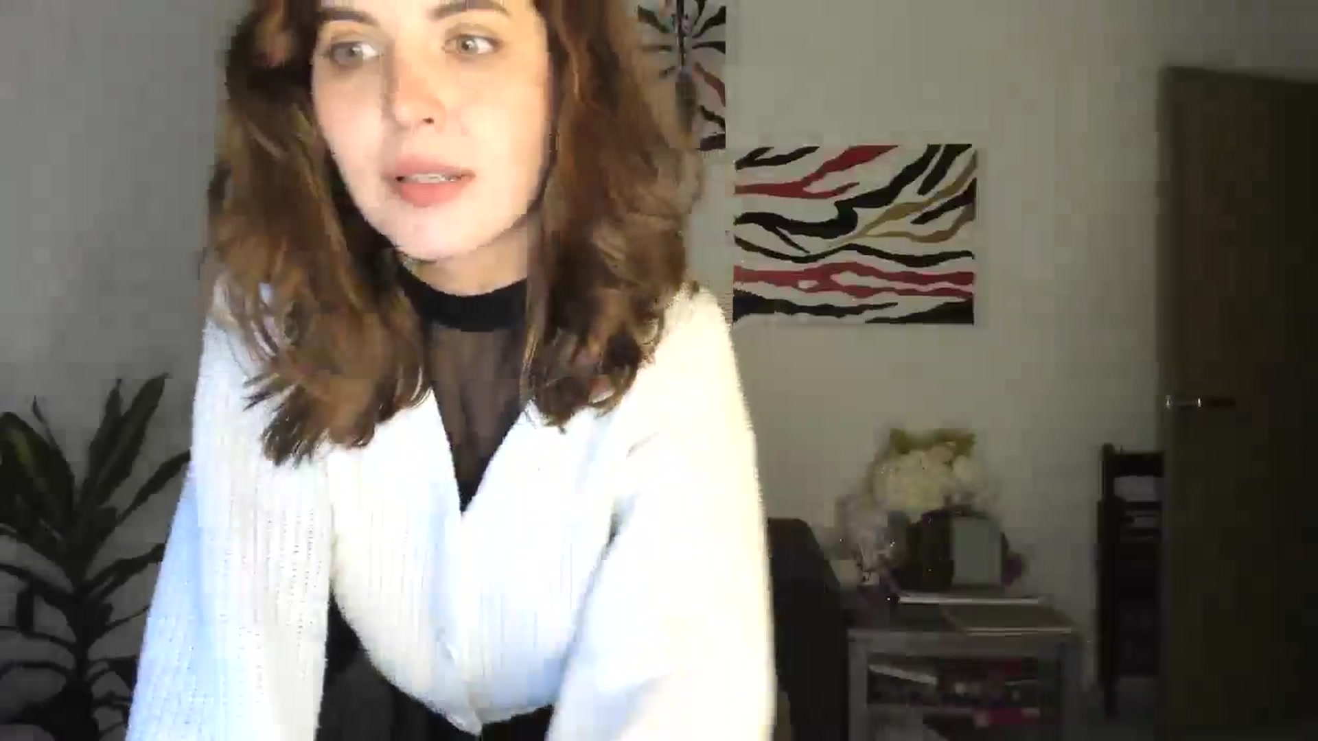 Gallery image thumbnail from AhahaGirl's myfreecams stream on, 11/19/2025, 17:08 image 14 of 20