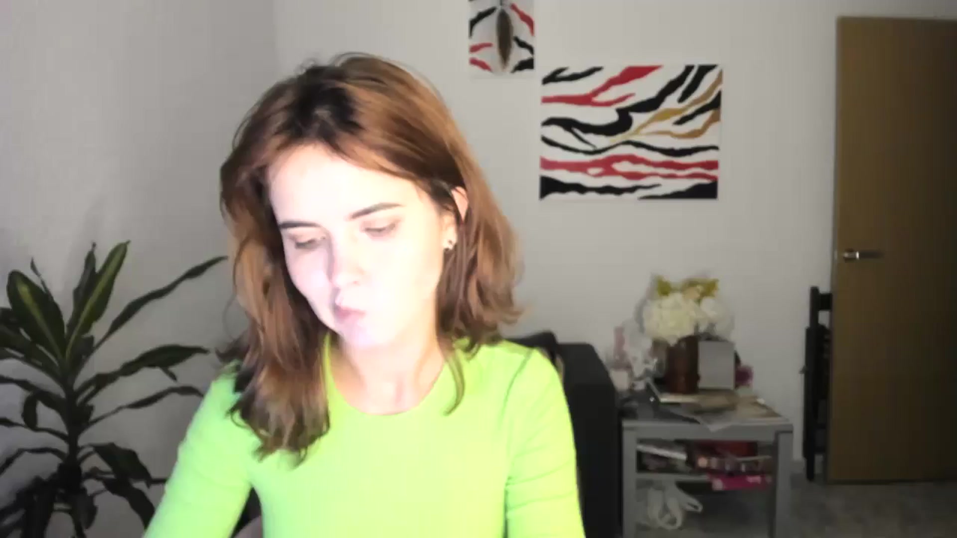 Gallery image thumbnail from AhahaGirl's myfreecams stream on, 11/20/2025, 18:36 image 5 of 20