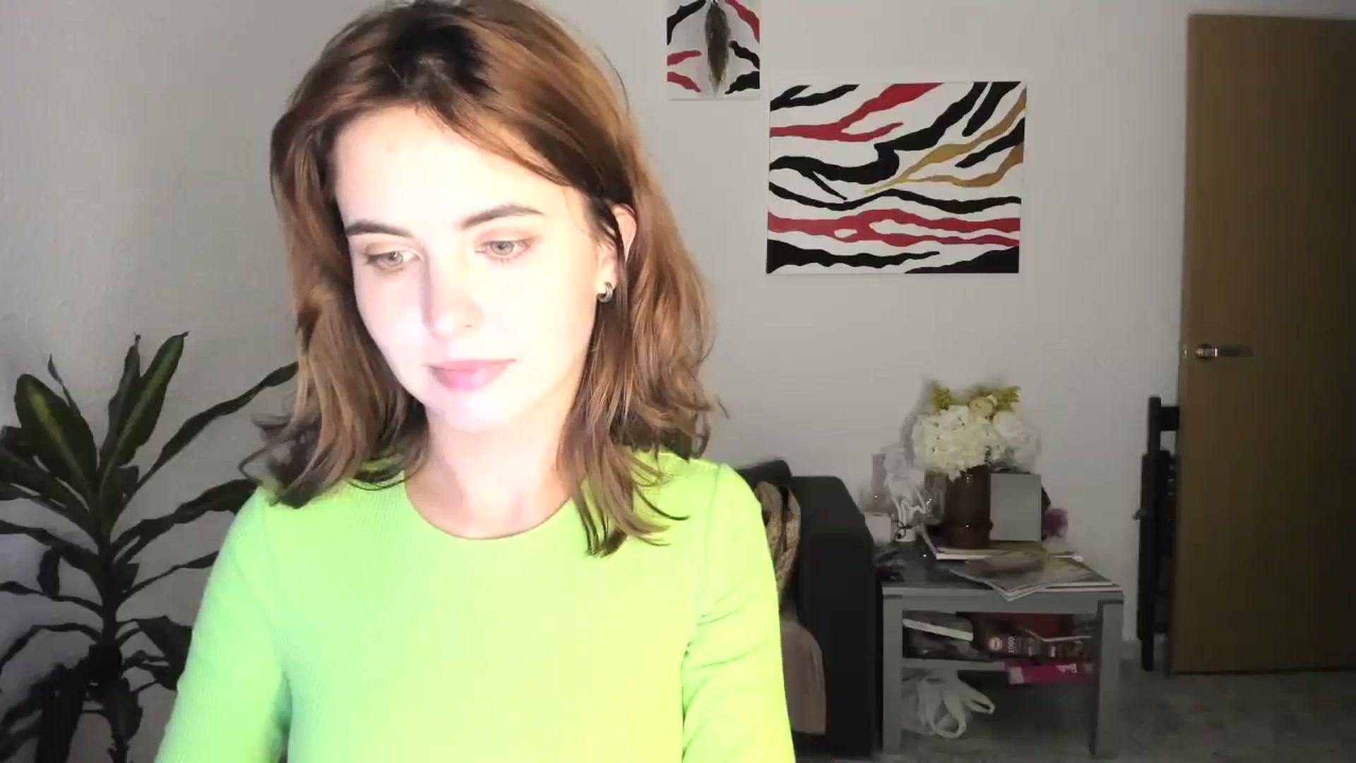 Gallery image thumbnail from AhahaGirl's myfreecams stream on, 11/20/2025, 18:36 image 18 of 20