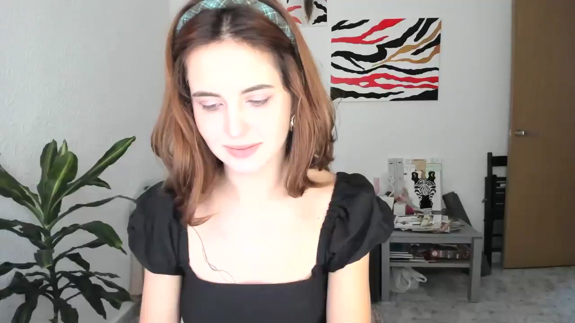 Gallery image thumbnail from AhahaGirl's myfreecams stream on, 11/29/2025, 14:41 image 1 of 20
