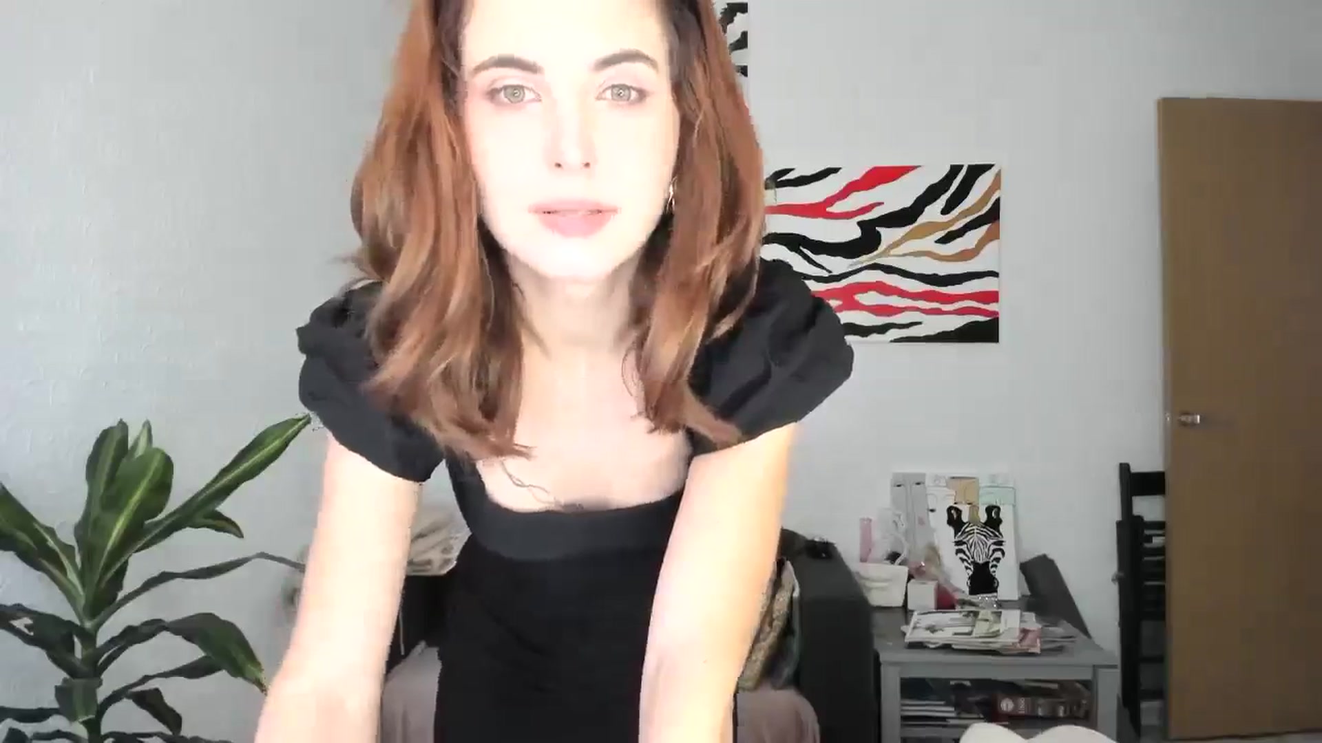 Gallery image thumbnail from AhahaGirl's myfreecams stream on, 11/29/2025, 14:41 image 17 of 20