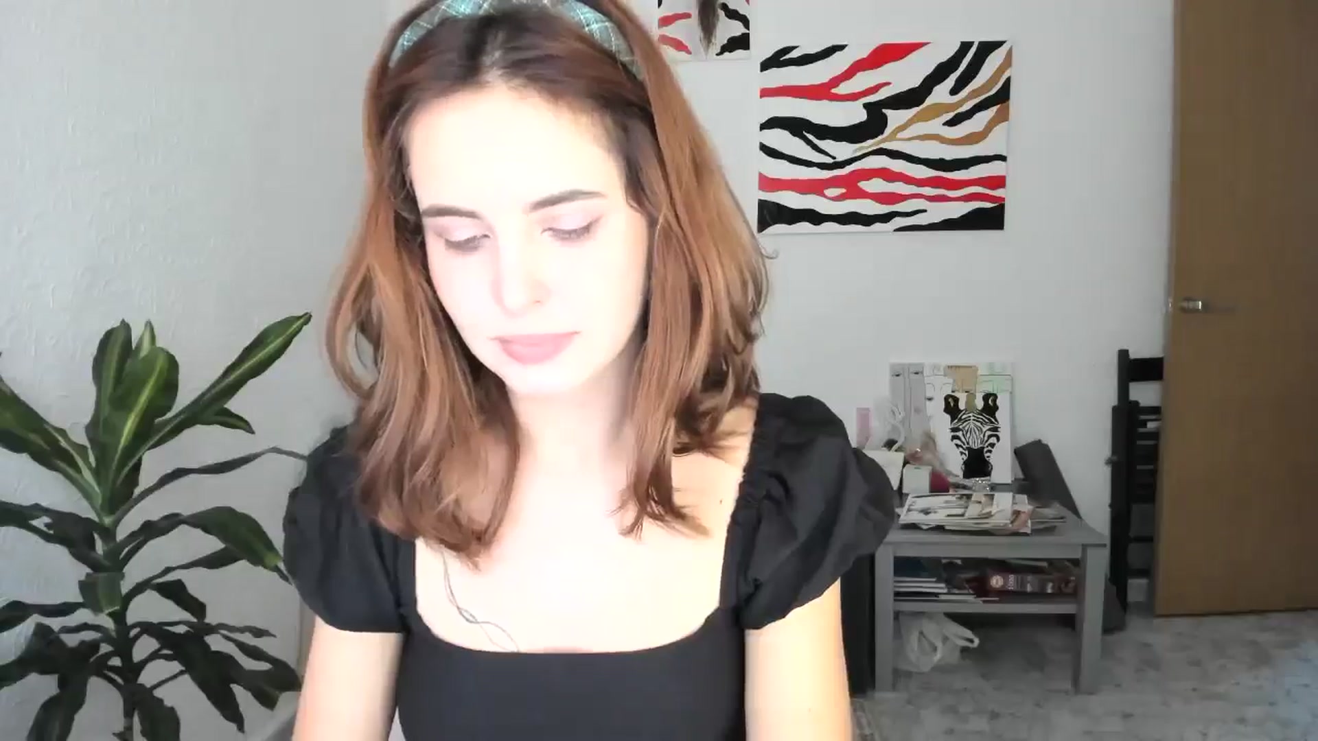 Gallery image thumbnail from AhahaGirl's myfreecams stream on, 11/29/2025, 14:41 image 13 of 20