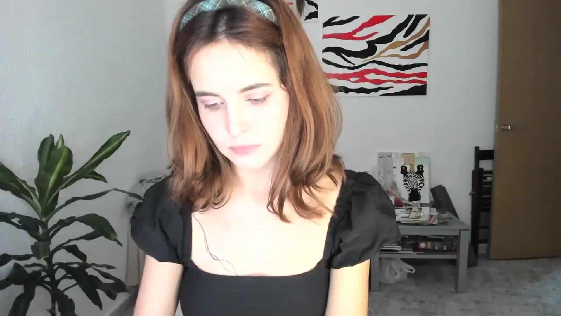 Gallery image thumbnail from AhahaGirl's myfreecams stream on, 11/29/2025, 15:56 image 10 of 20
