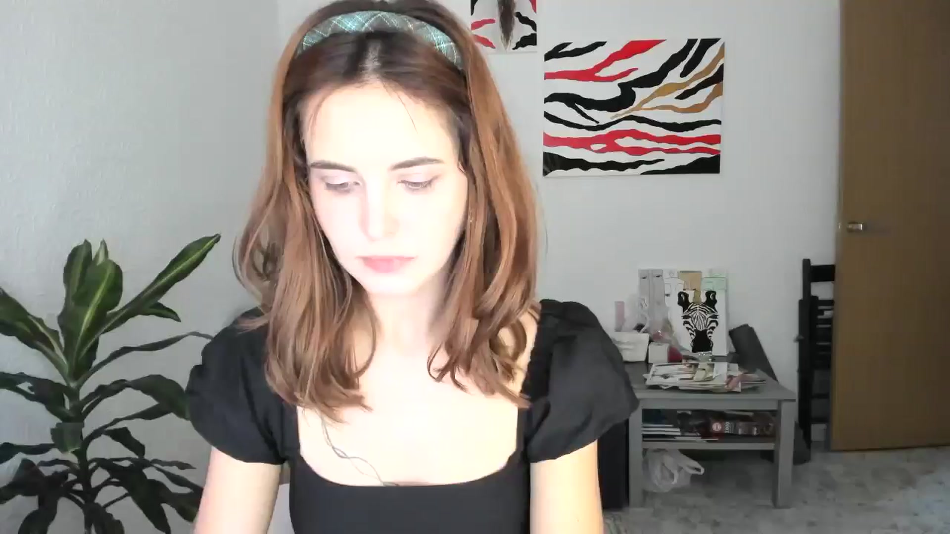 Gallery image thumbnail from AhahaGirl's myfreecams stream on, 11/29/2025, 15:56 image 6 of 20