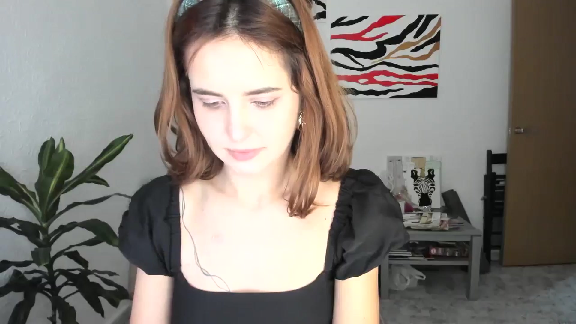 Gallery image thumbnail from AhahaGirl's myfreecams stream on, 11/29/2025, 15:56 image 8 of 20