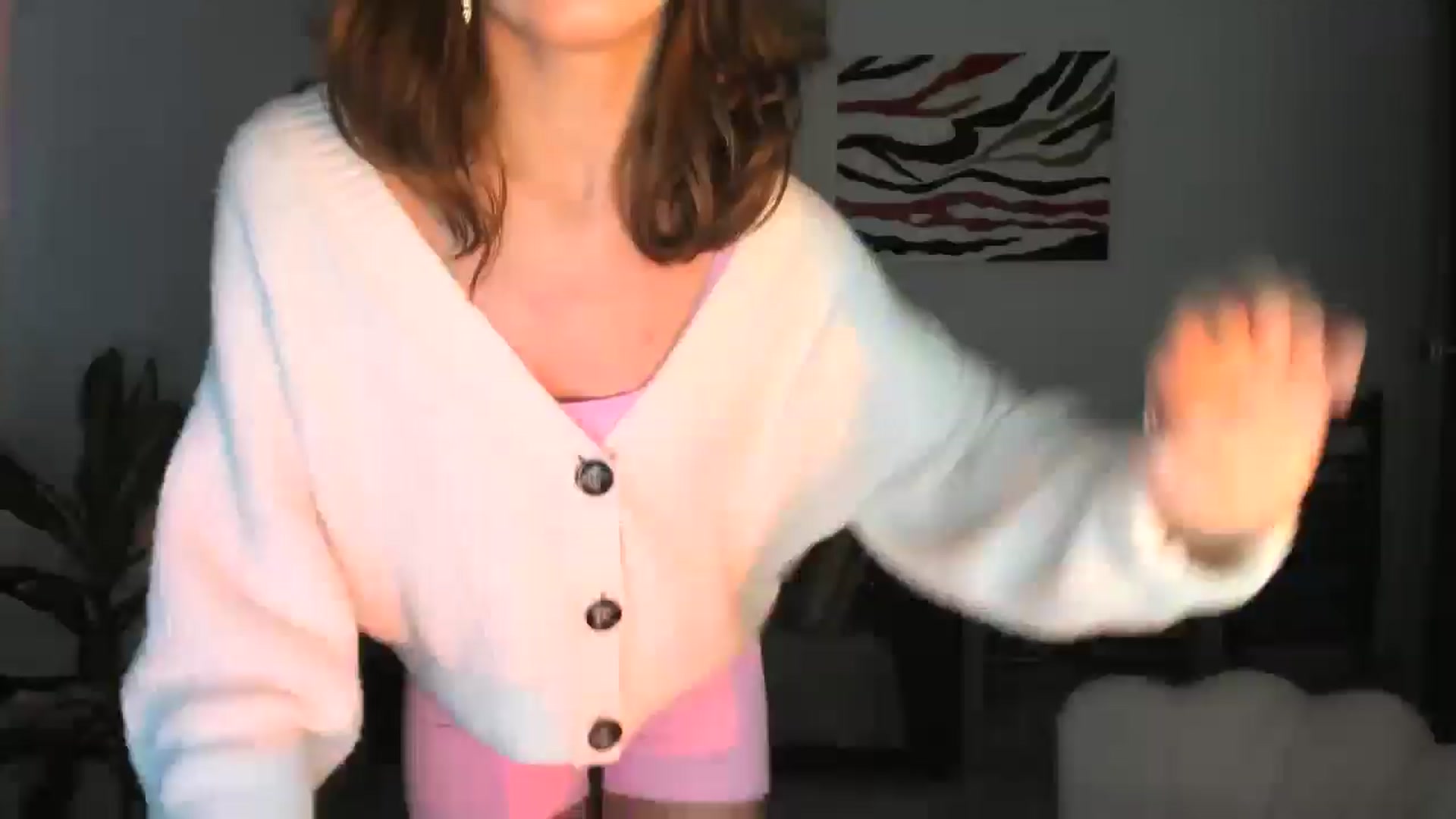 Gallery image thumbnail from AhahaGirl's myfreecams stream on, 12/03/2025, 19:44 image 14 of 20