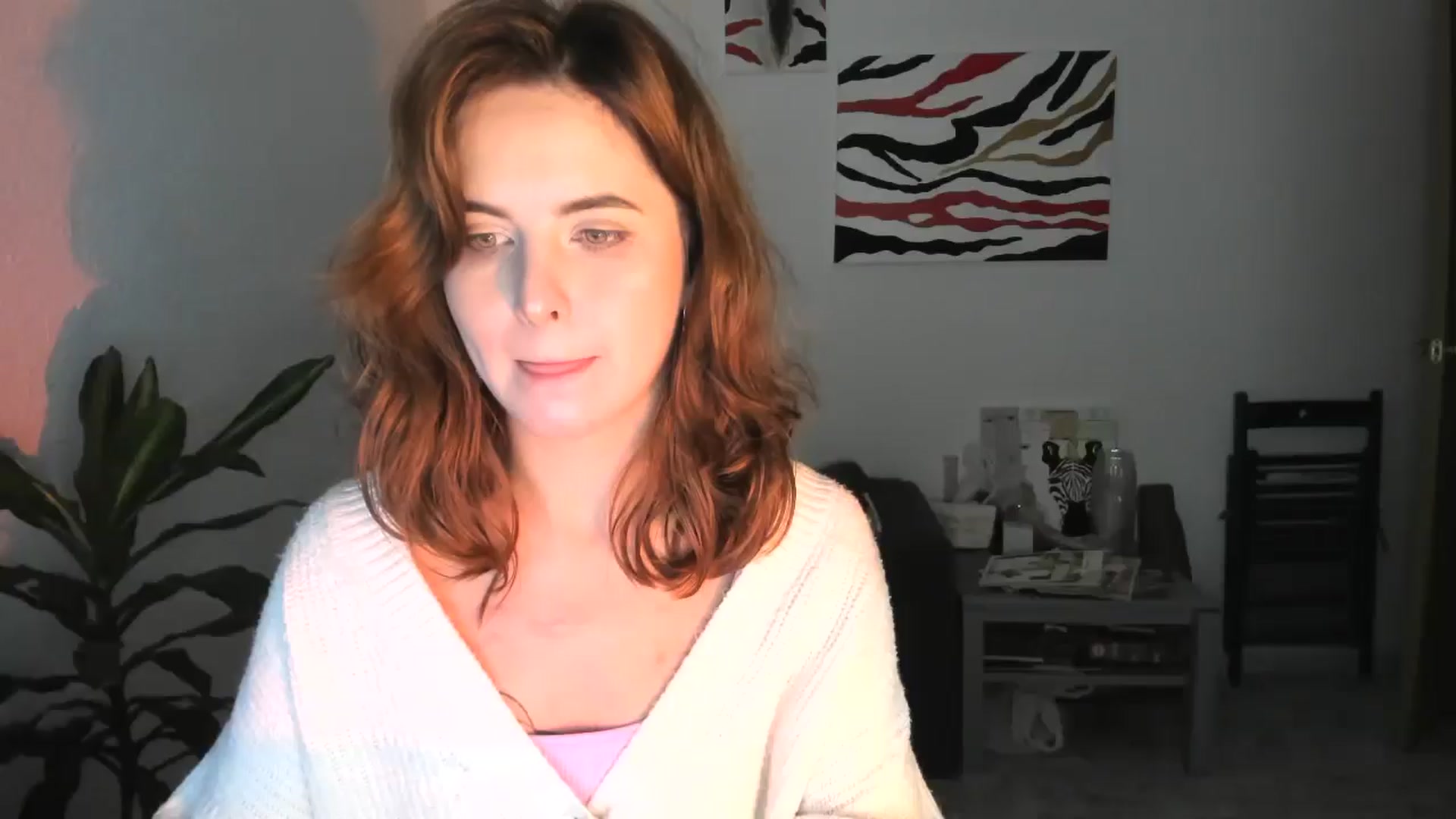 Gallery image thumbnail from AhahaGirl's myfreecams stream on, 12/03/2025, 19:44 image 13 of 20