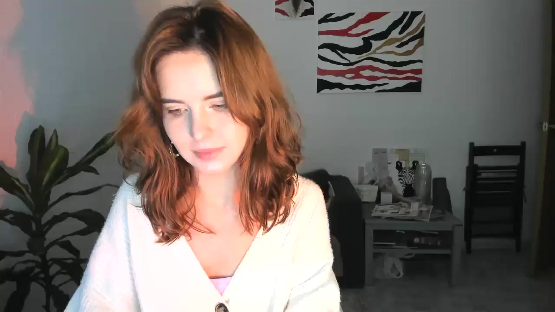 Gallery image thumbnail from AhahaGirl's myfreecams stream on, 12/03/2025, 21:31 image 6 of 20