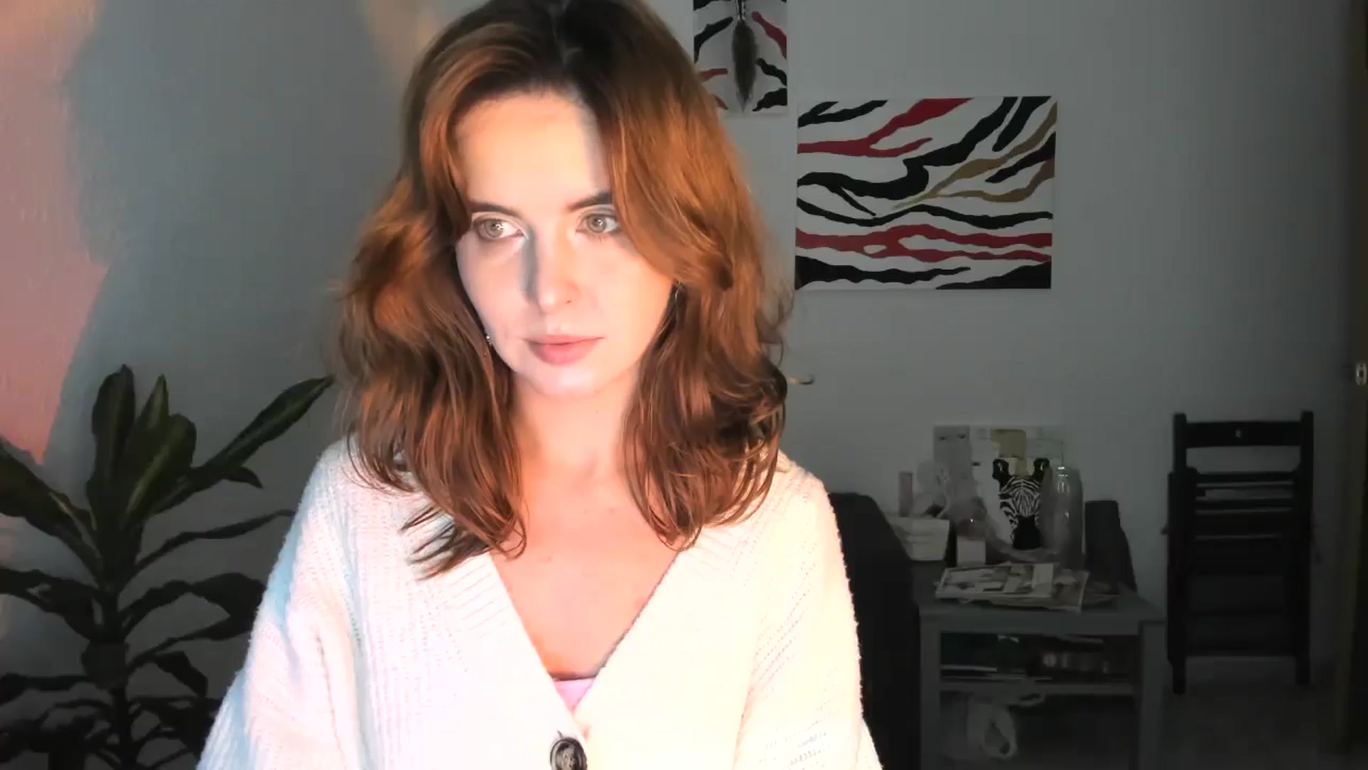 Gallery image thumbnail from AhahaGirl's myfreecams stream on, 12/03/2025, 21:31 image 14 of 20