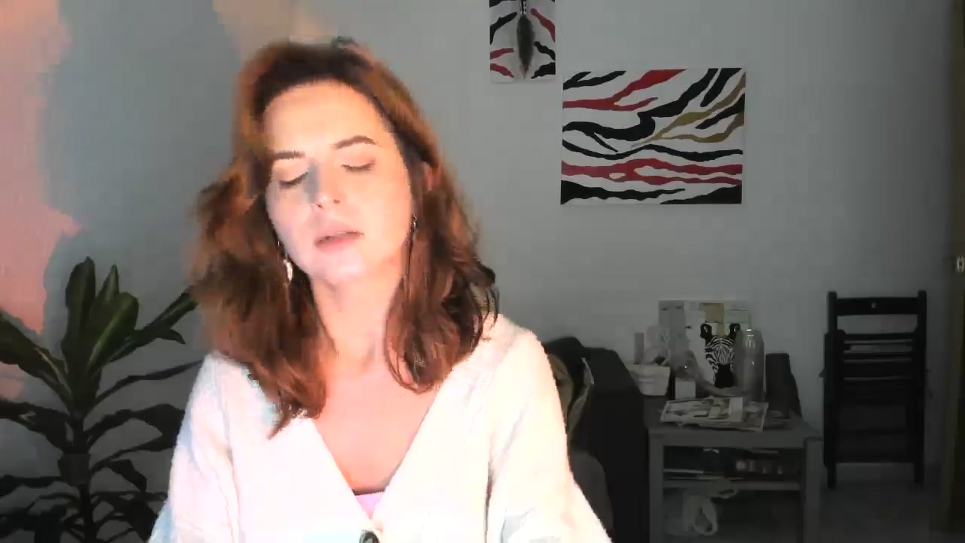 Gallery image thumbnail from AhahaGirl's myfreecams stream on, 12/03/2025, 21:31 image 15 of 20