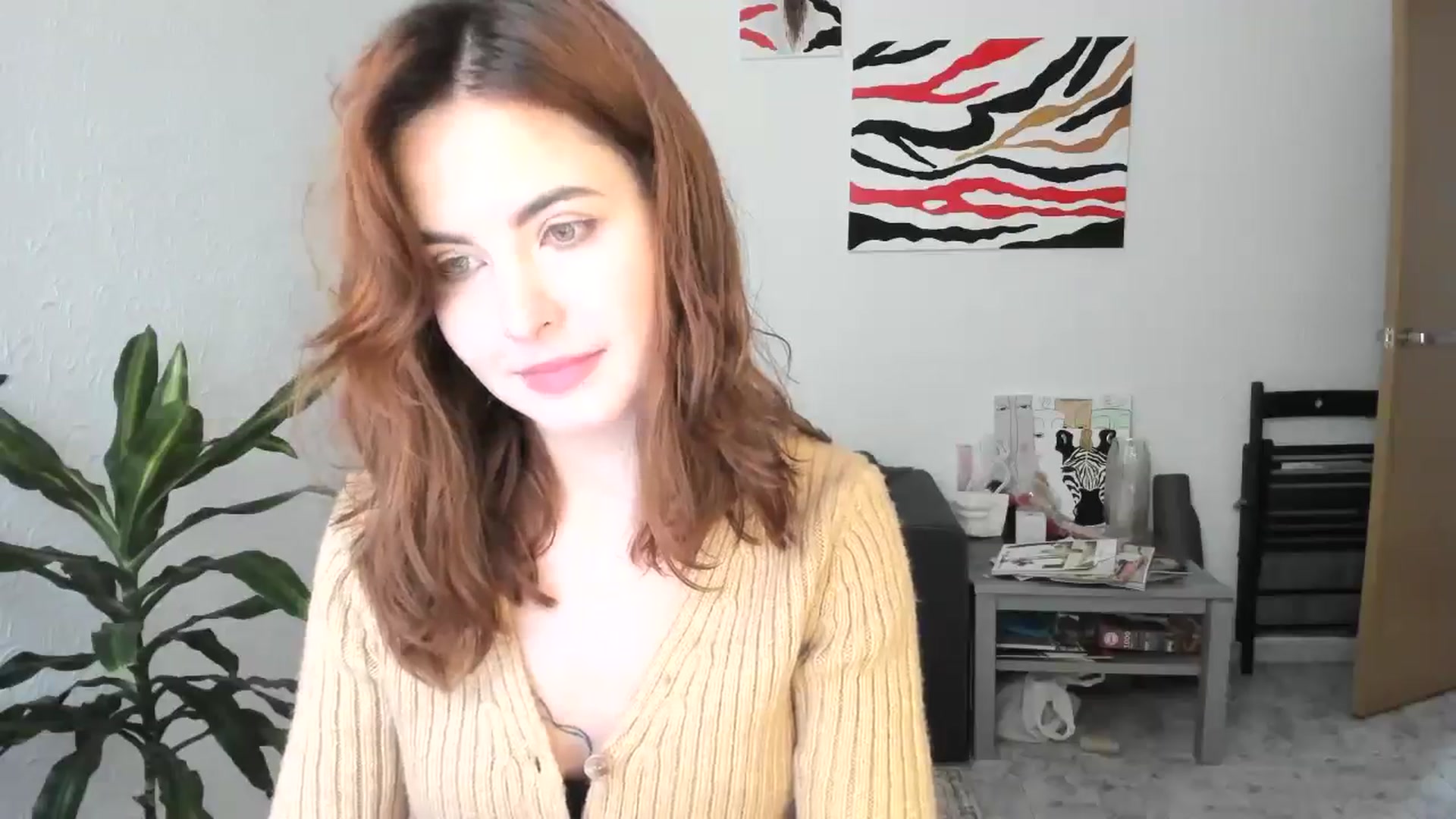 Gallery image thumbnail from AhahaGirl's myfreecams stream on, 12/05/2025, 14:15 image 16 of 20
