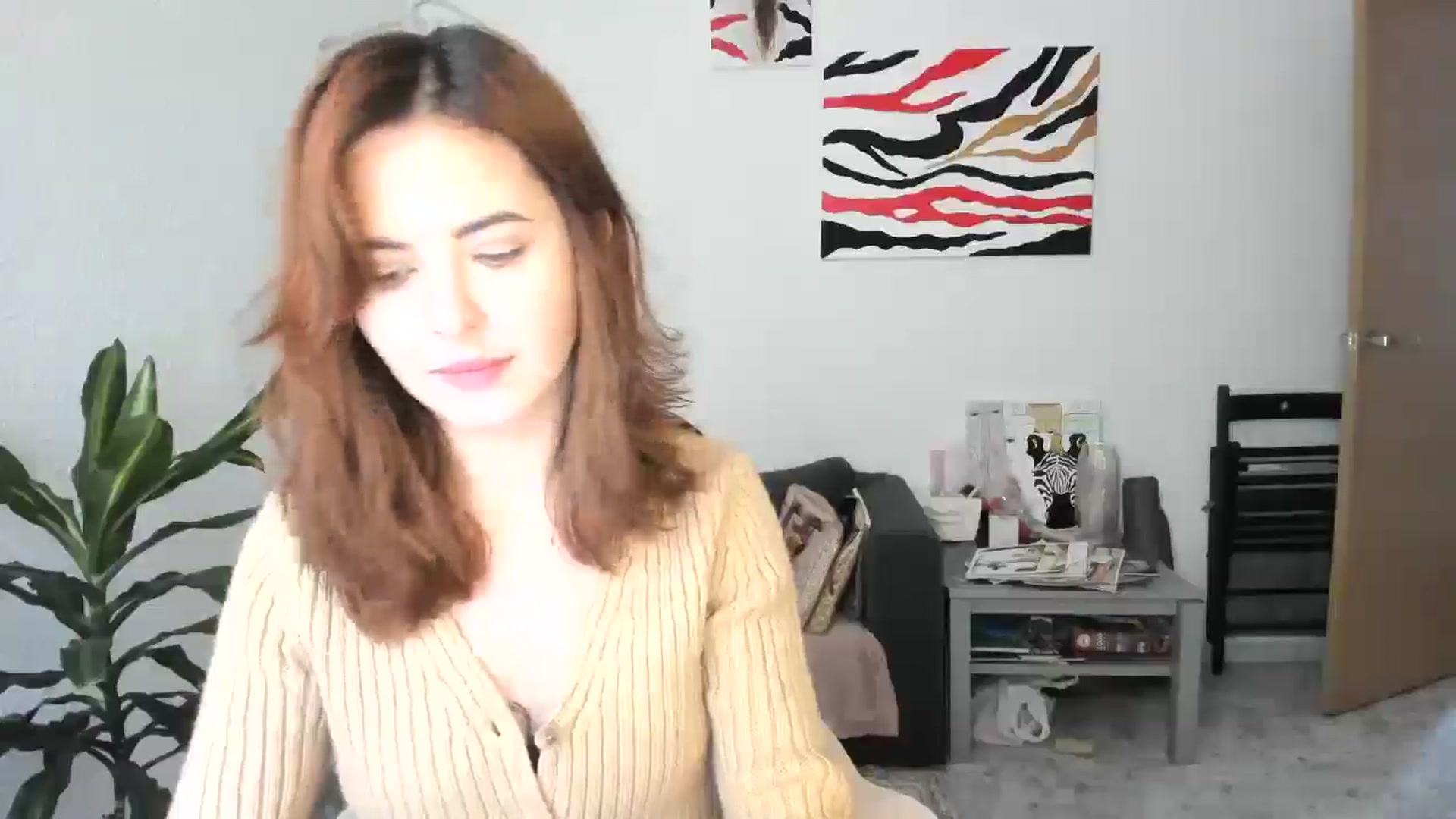 Gallery image thumbnail from AhahaGirl's myfreecams stream on, 12/05/2025, 14:15 image 6 of 20