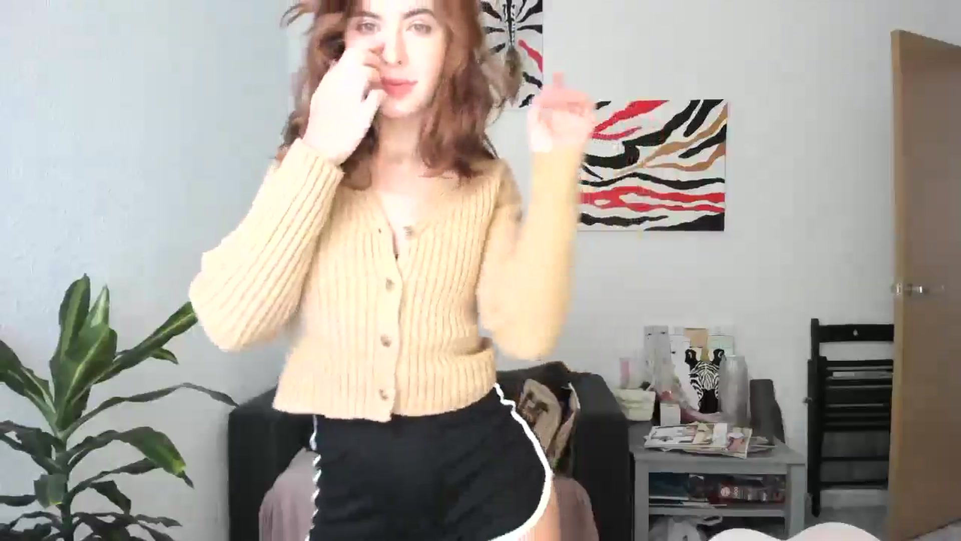 Gallery image thumbnail from AhahaGirl's myfreecams stream on, 12/05/2025, 14:15 image 19 of 20