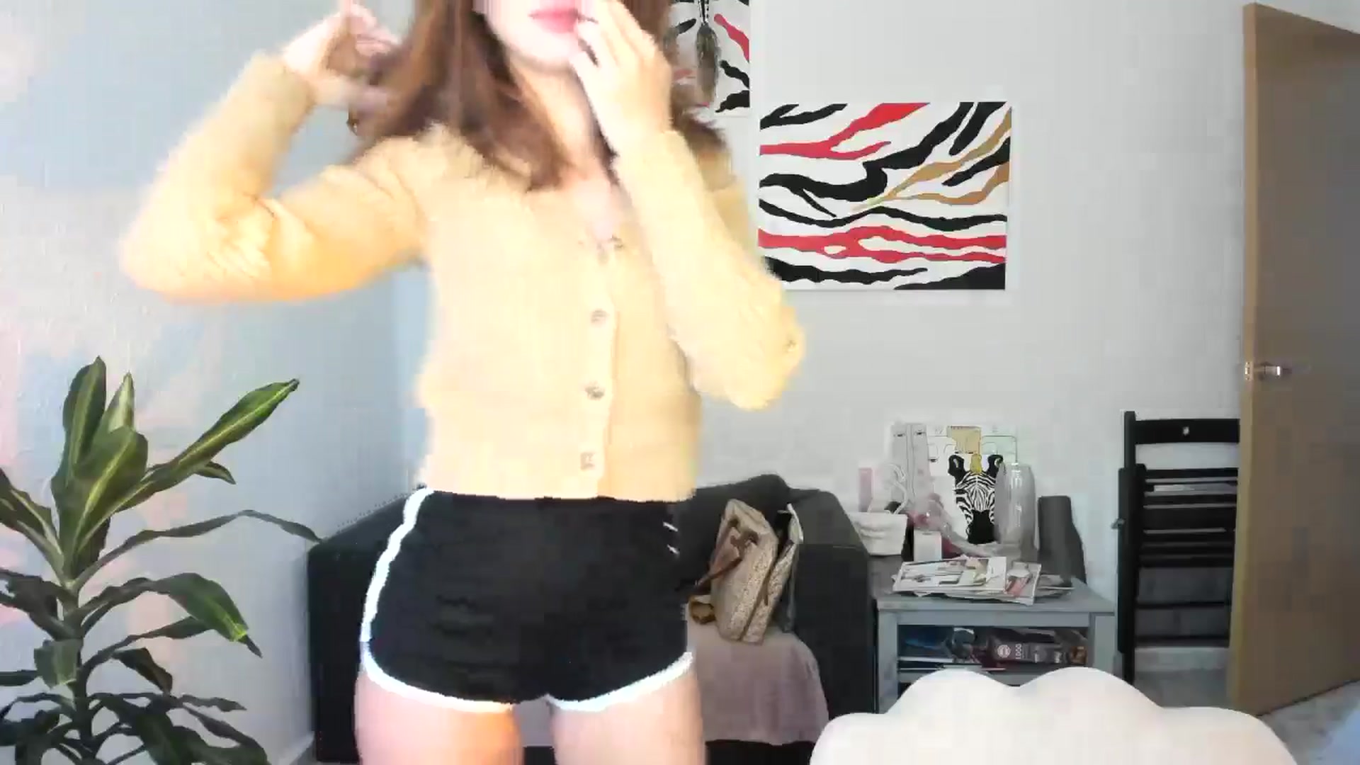 Gallery image thumbnail from AhahaGirl's myfreecams stream on, 12/05/2025, 14:15 image 4 of 20