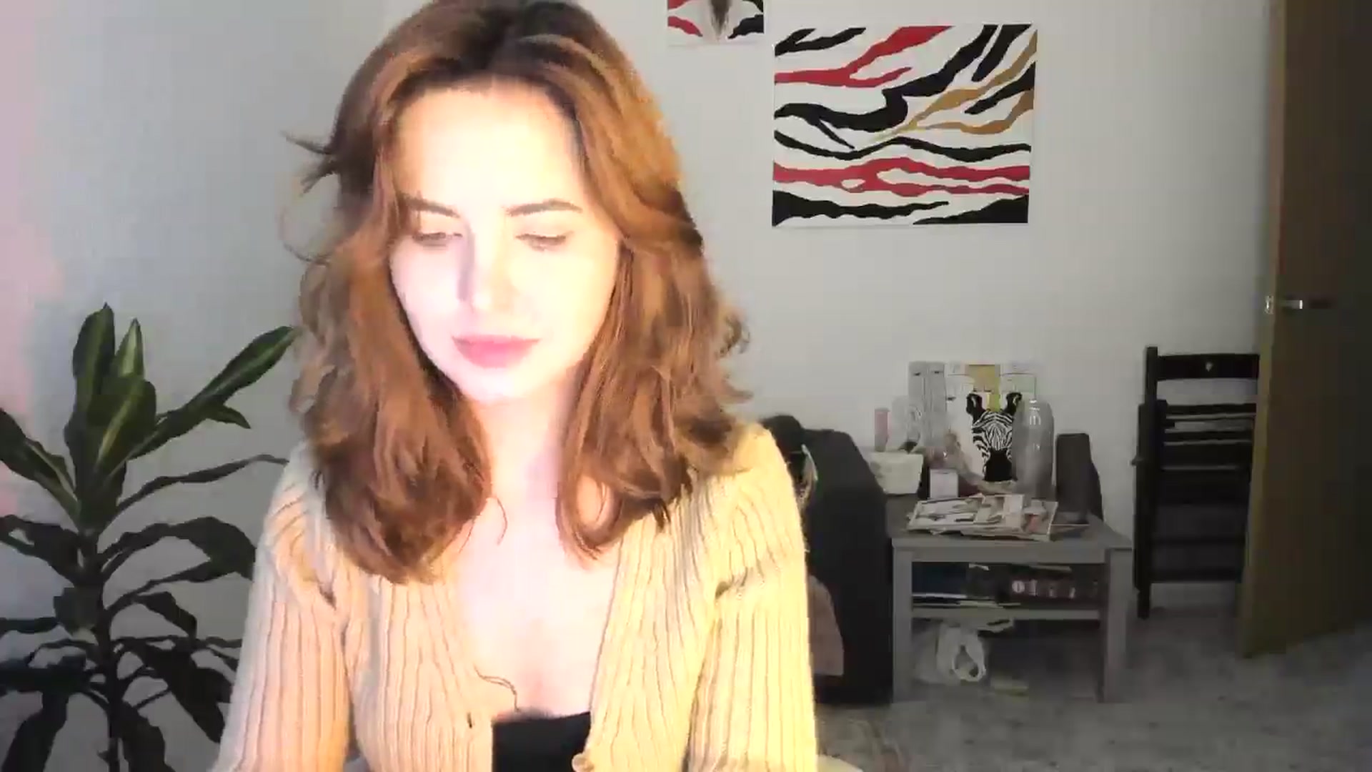 Gallery image thumbnail from AhahaGirl's myfreecams stream on, 12/05/2025, 15:51 image 13 of 20